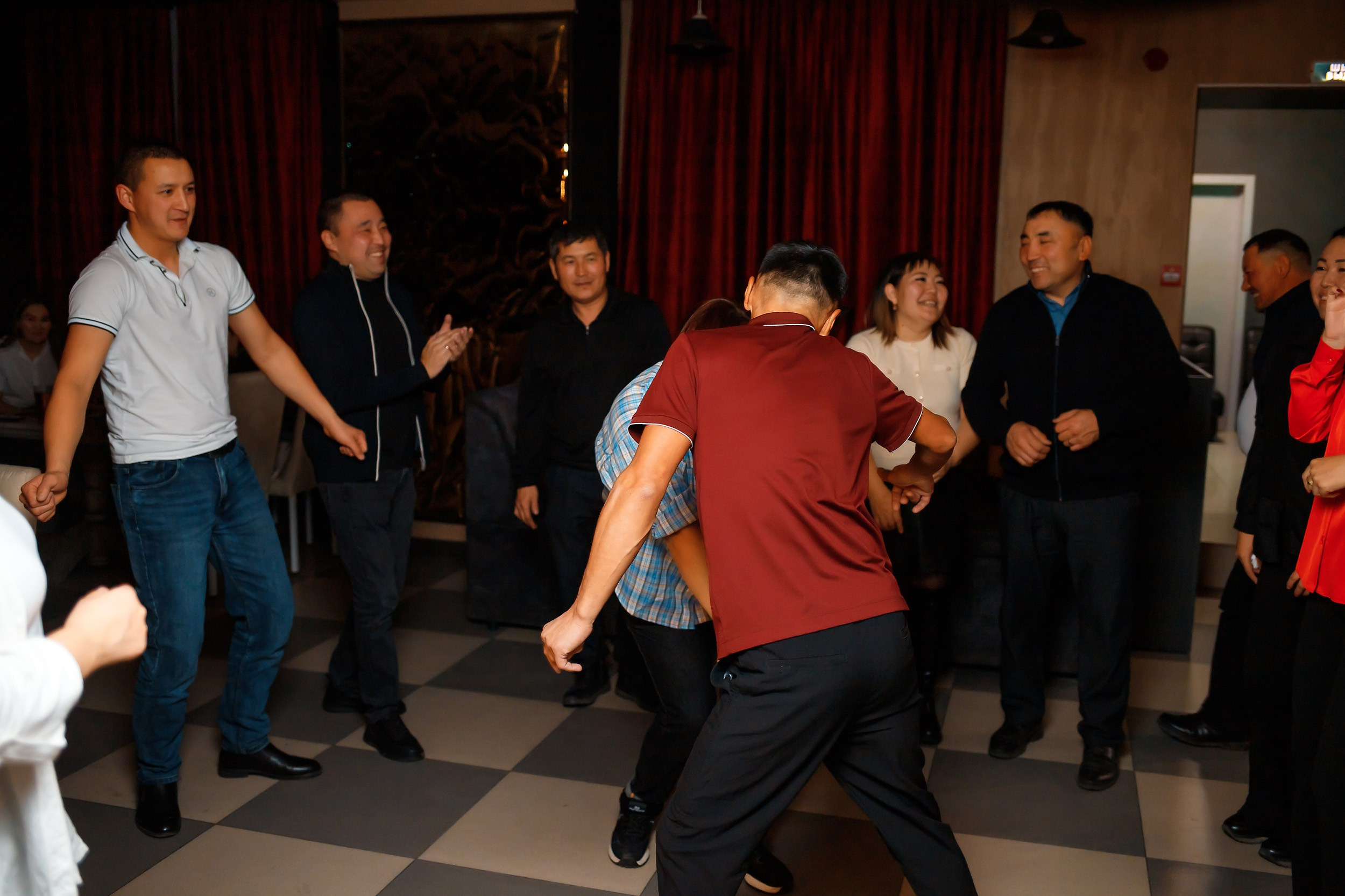 Two Star. Кипятком Павлодар