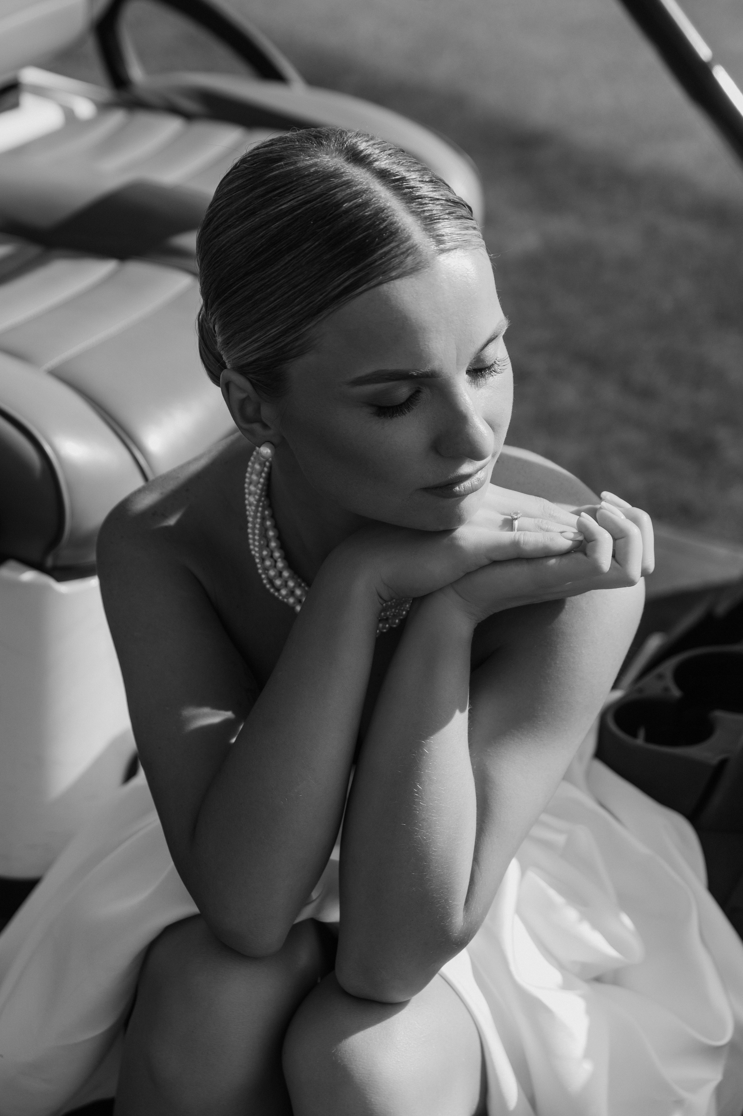 Свадебная фотосессия в Завидово гольф поле с утром невесты и красивым свадебным банкетом. Свадебный фотограф в Твери, Москве и Санкт-Петербурге Денисова Екатерина