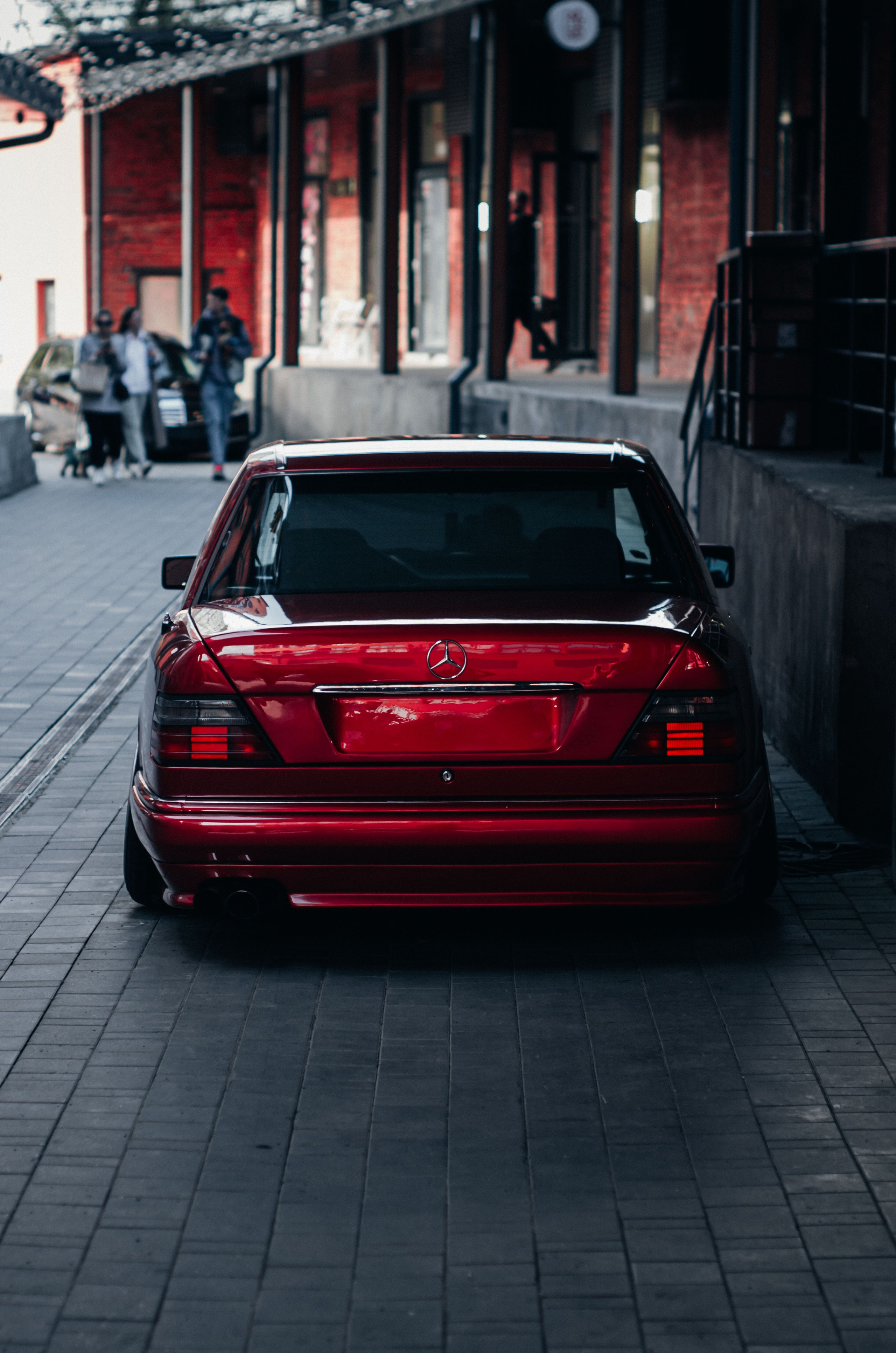 Mercedes-Benz W124. Автомобильный фотограф в Москве Иван Петушков