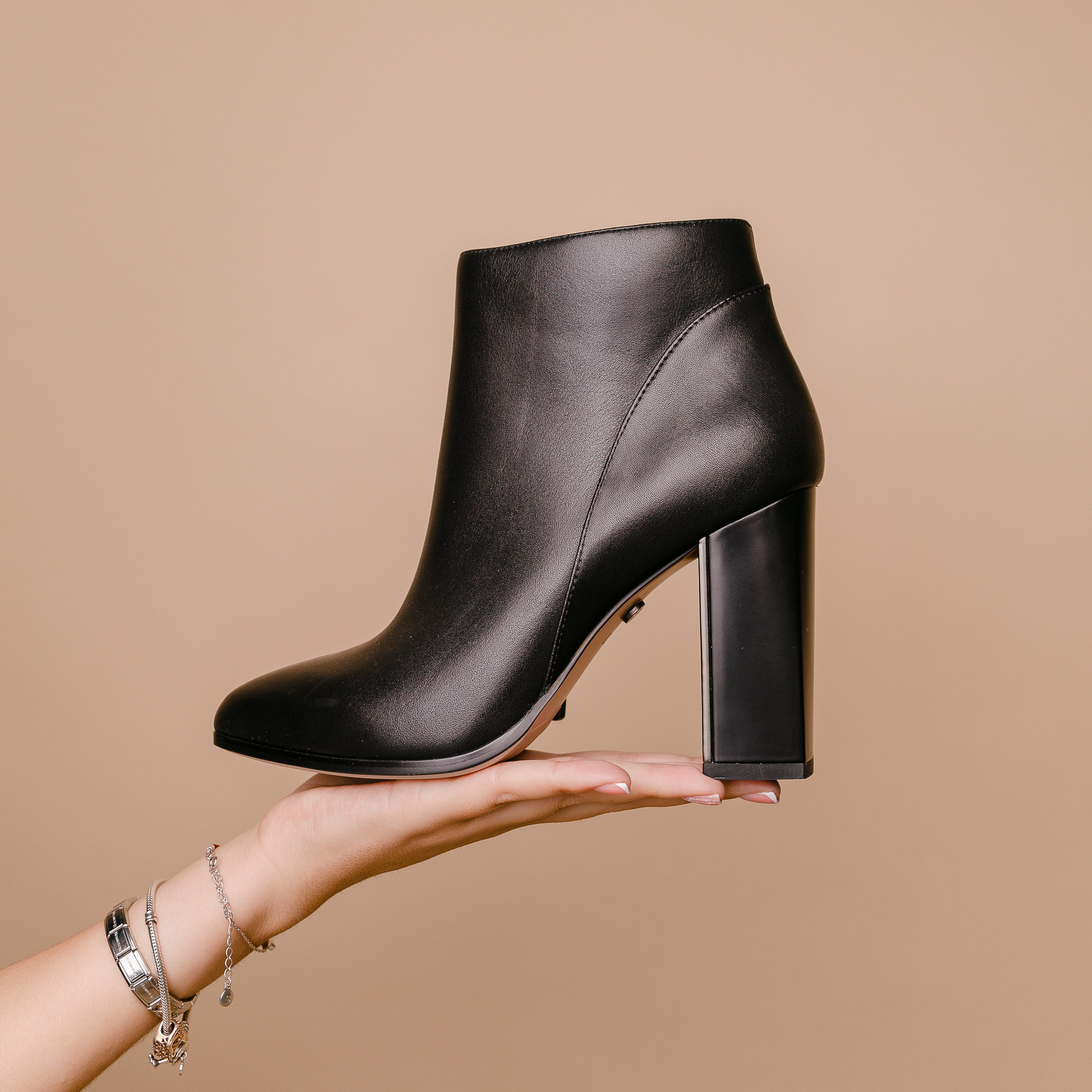 Обувь. Фотограф Улан-Удэ