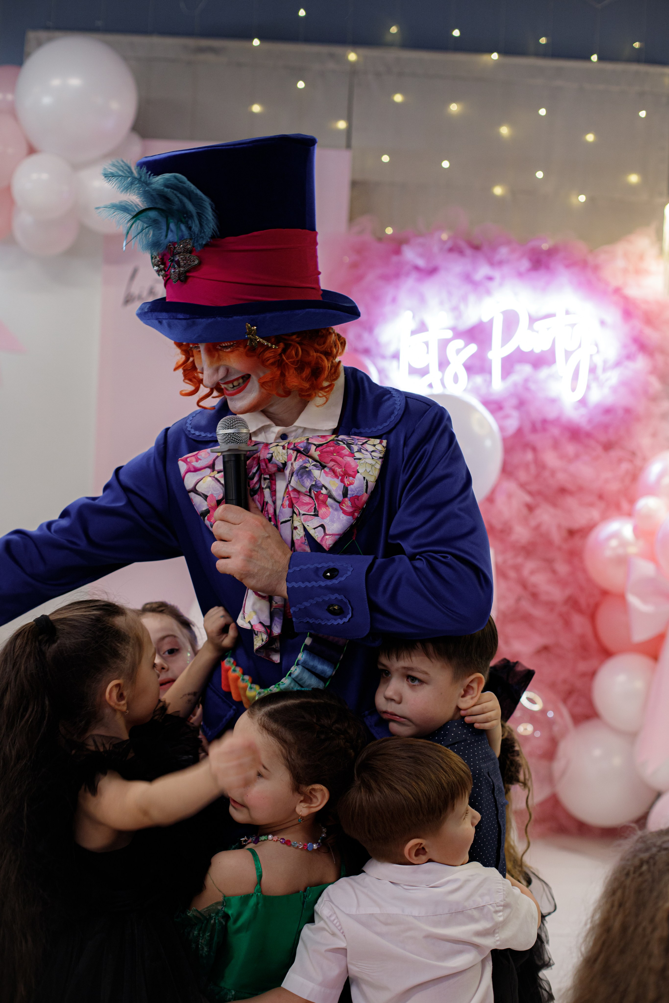 ASIA'S BIRTHDAY PARTY. Photokarish