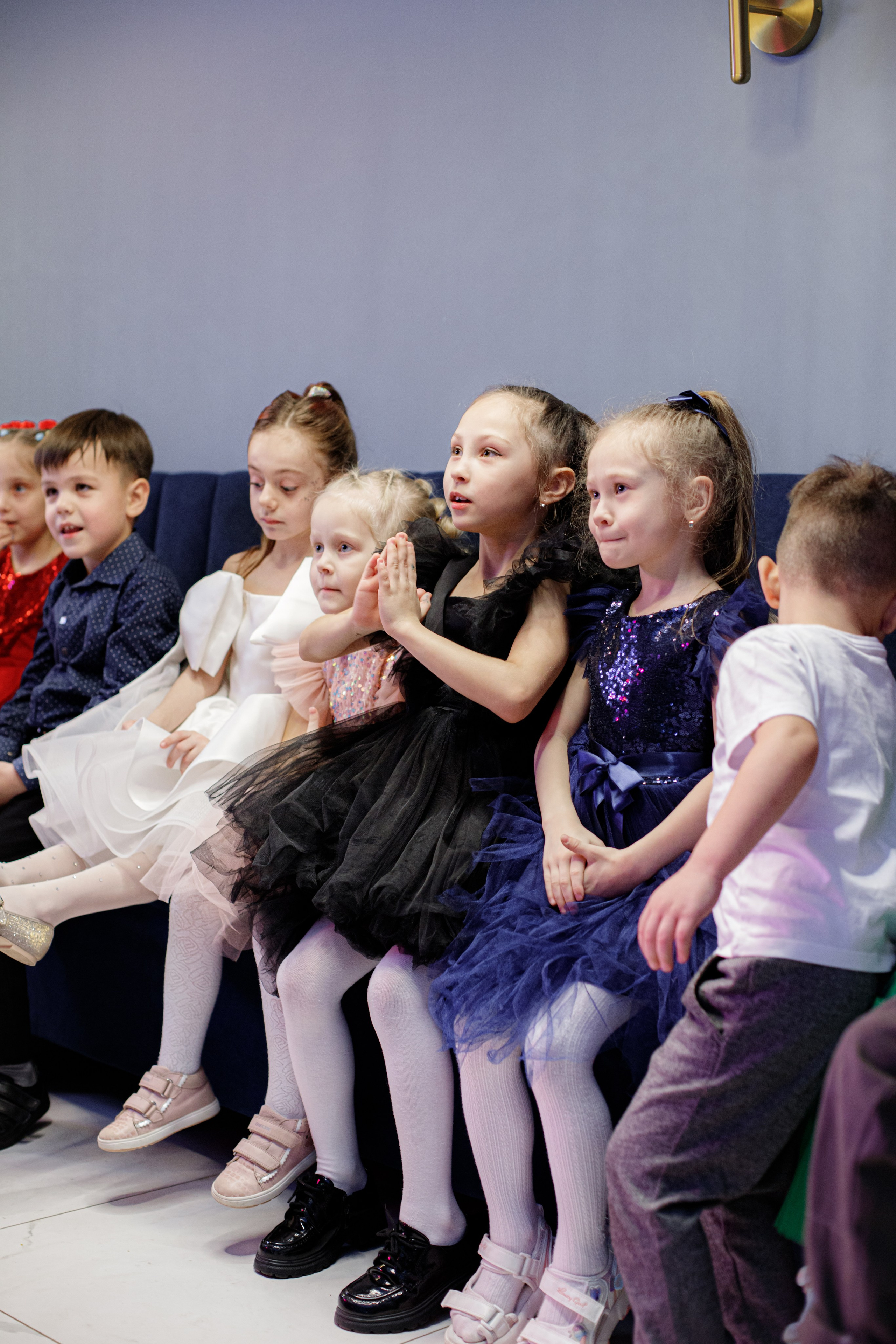 ASIA'S BIRTHDAY PARTY. Photokarish