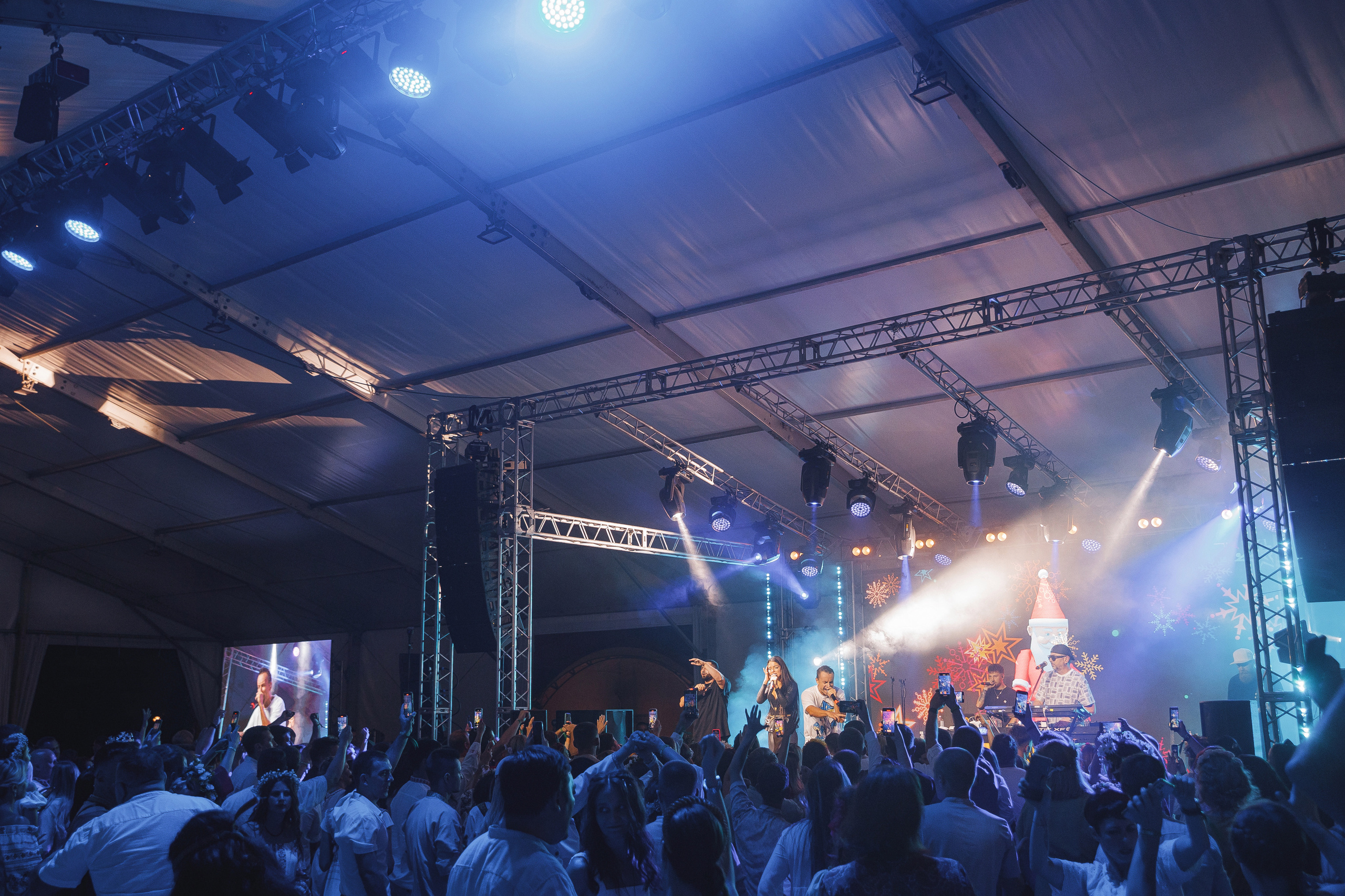 Grass 20 лет. Свадебный и репортажный фотограф в Волгограде Антон Сидоренко