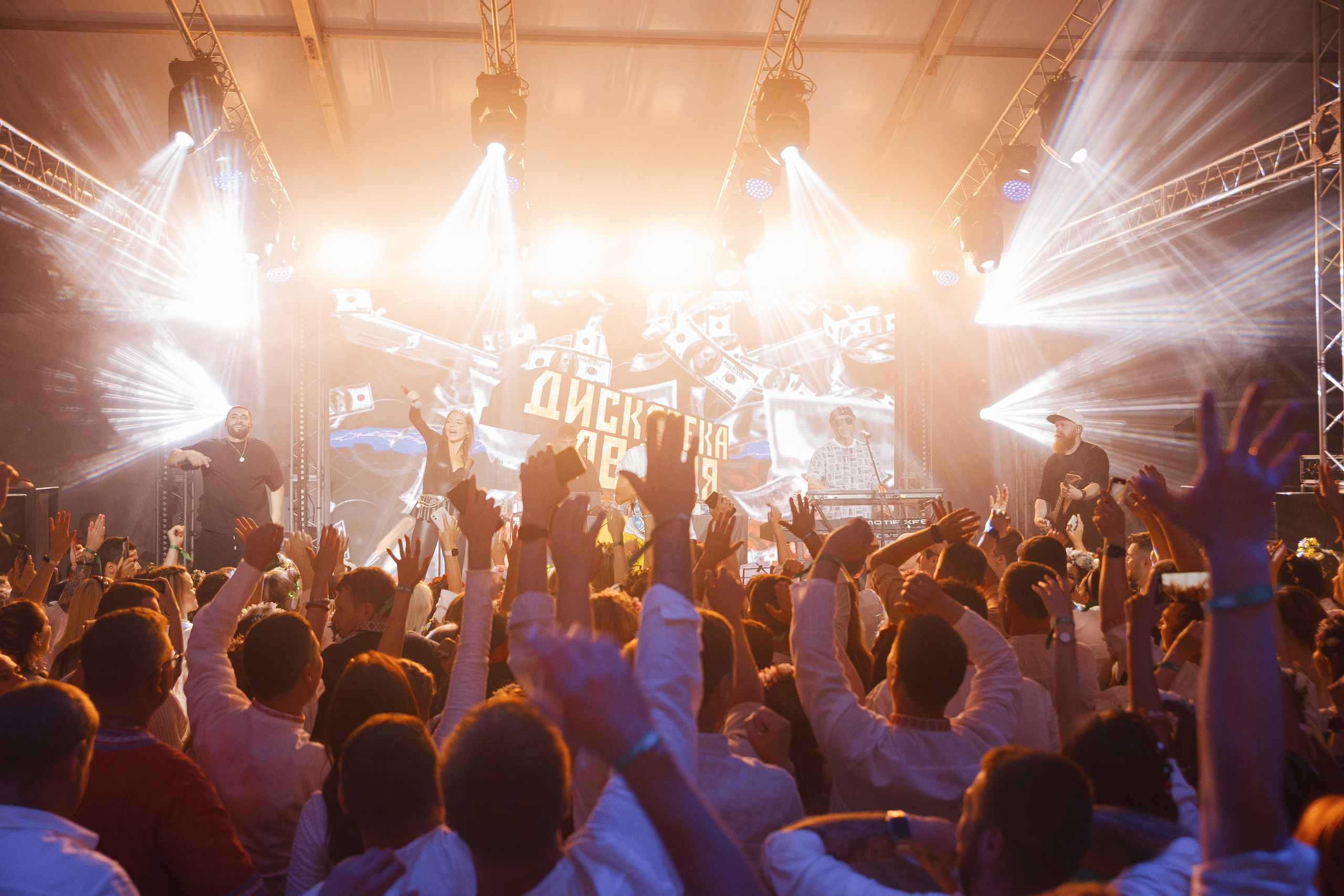 Grass 20 лет. Свадебный и репортажный фотограф в Волгограде Антон Сидоренко