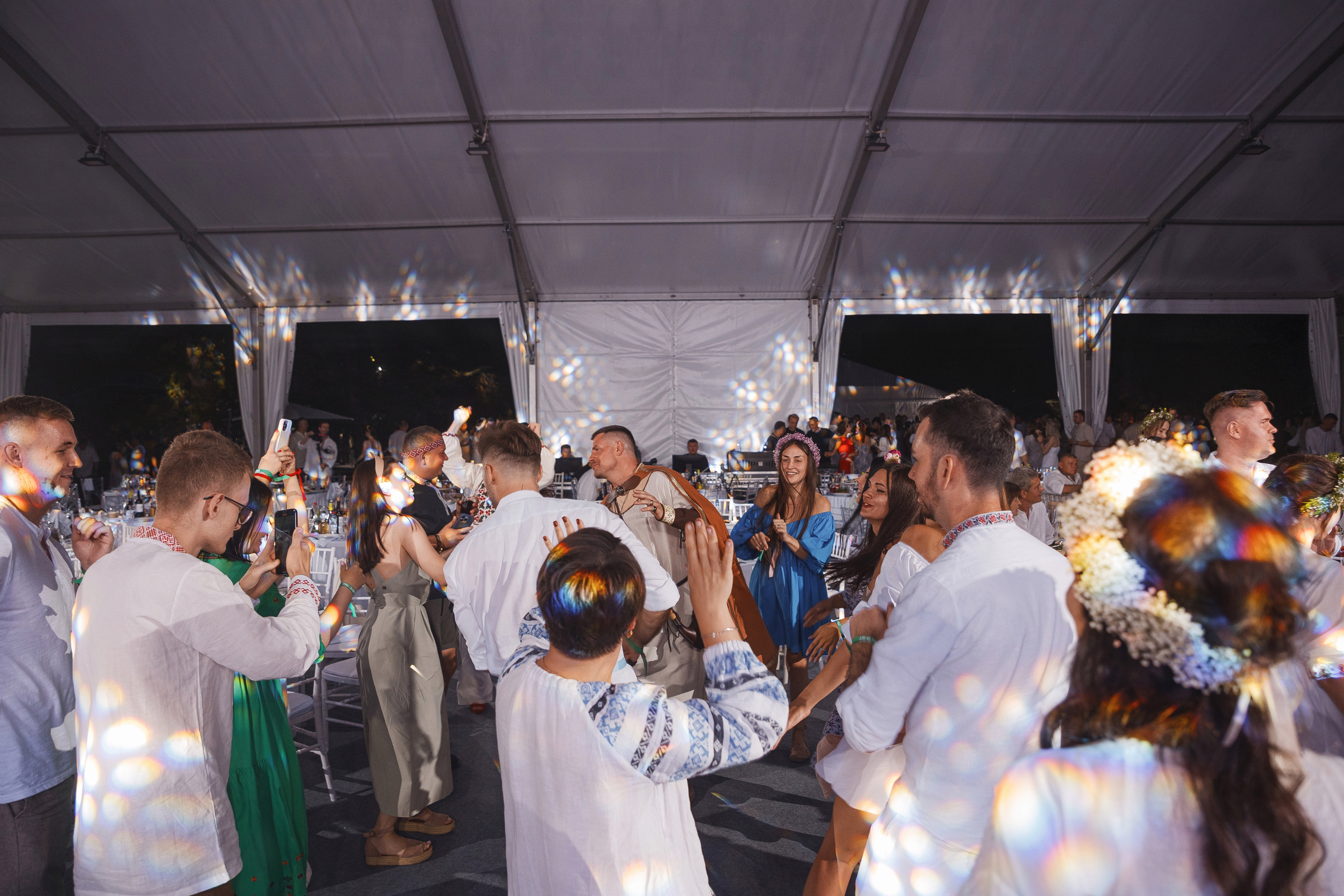 Grass 20 лет. Свадебный и репортажный фотограф в Волгограде Антон Сидоренко