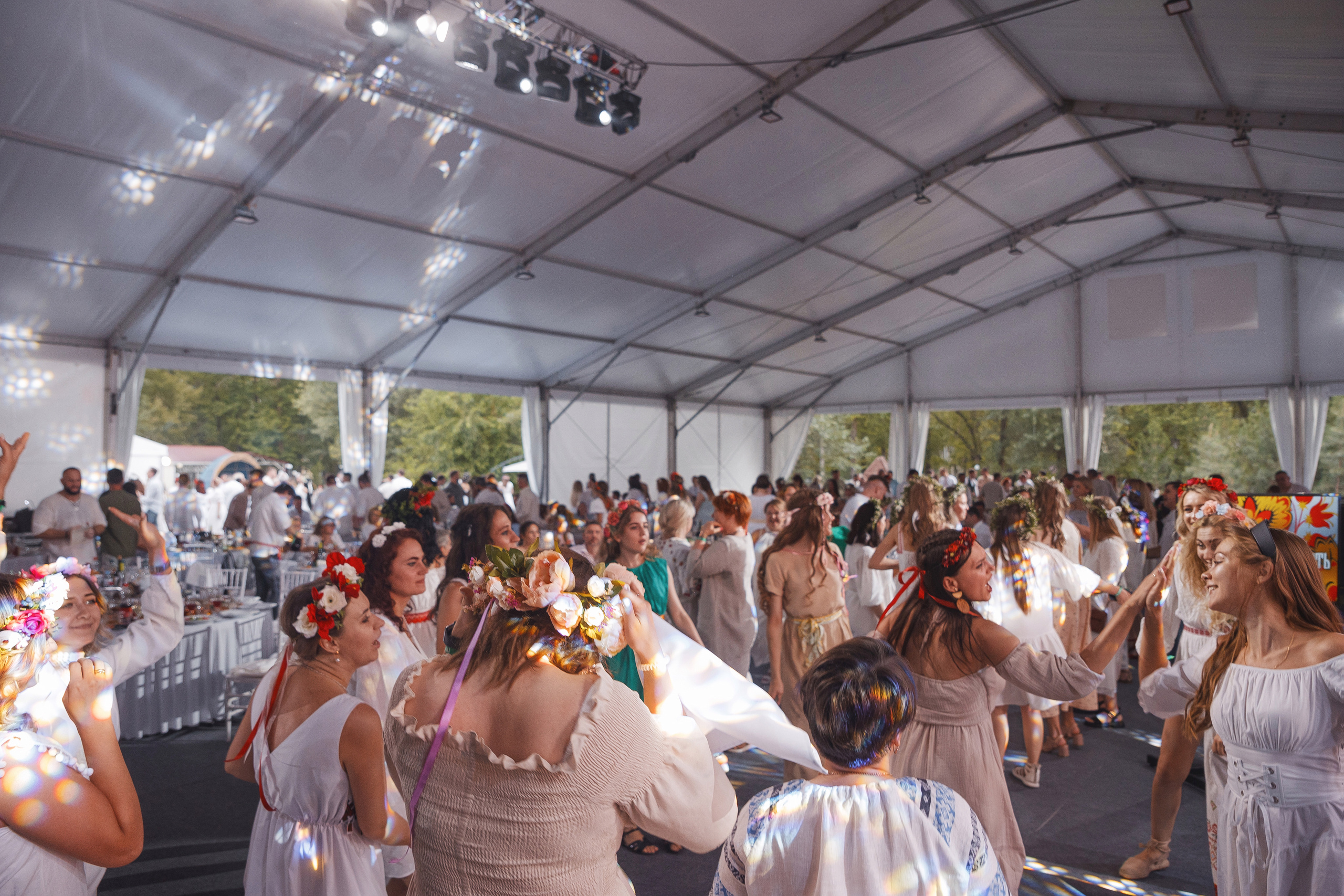 Grass 20 лет. Свадебный и репортажный фотограф в Волгограде Антон Сидоренко