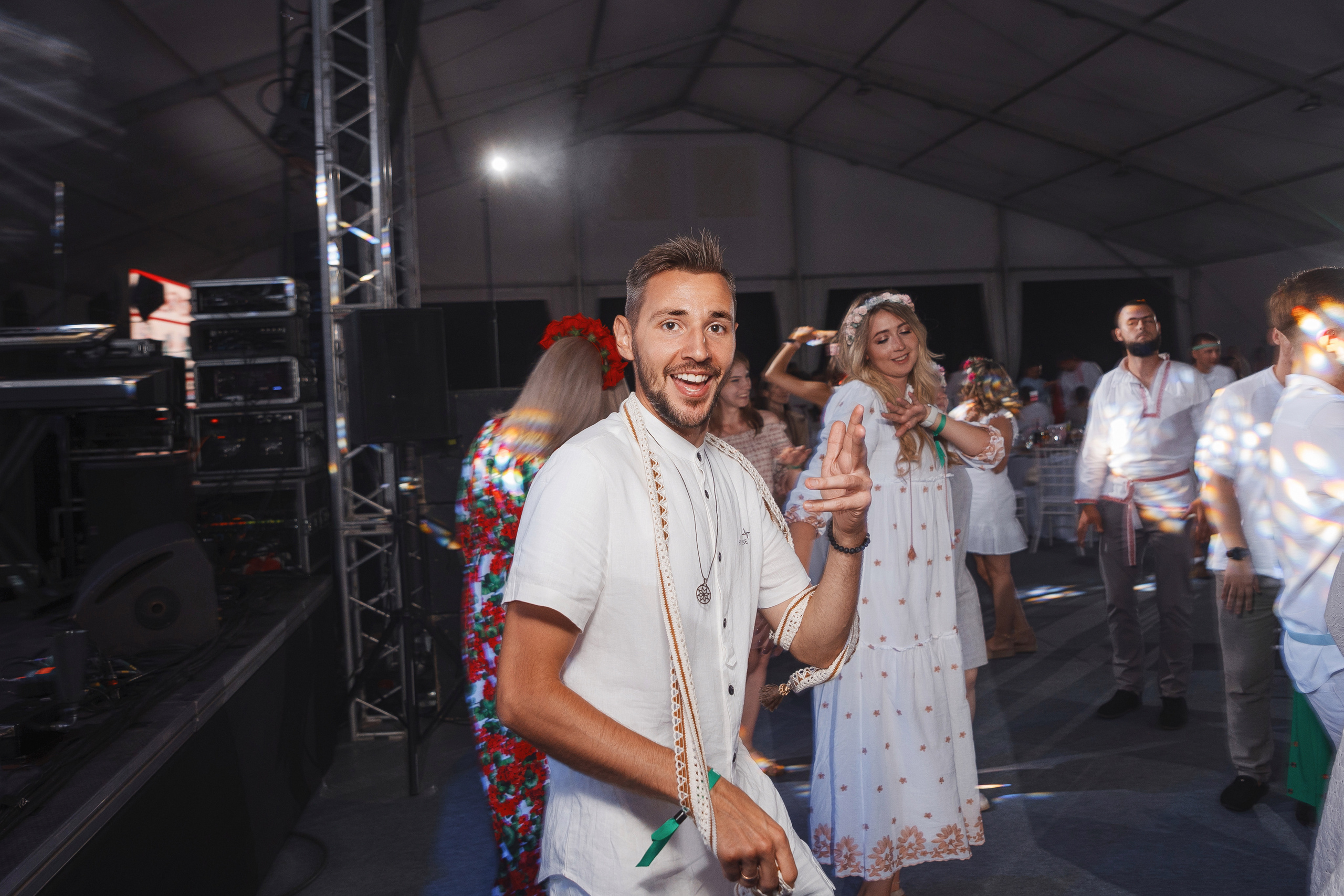 Grass 20 лет. Свадебный и репортажный фотограф в Волгограде Антон Сидоренко