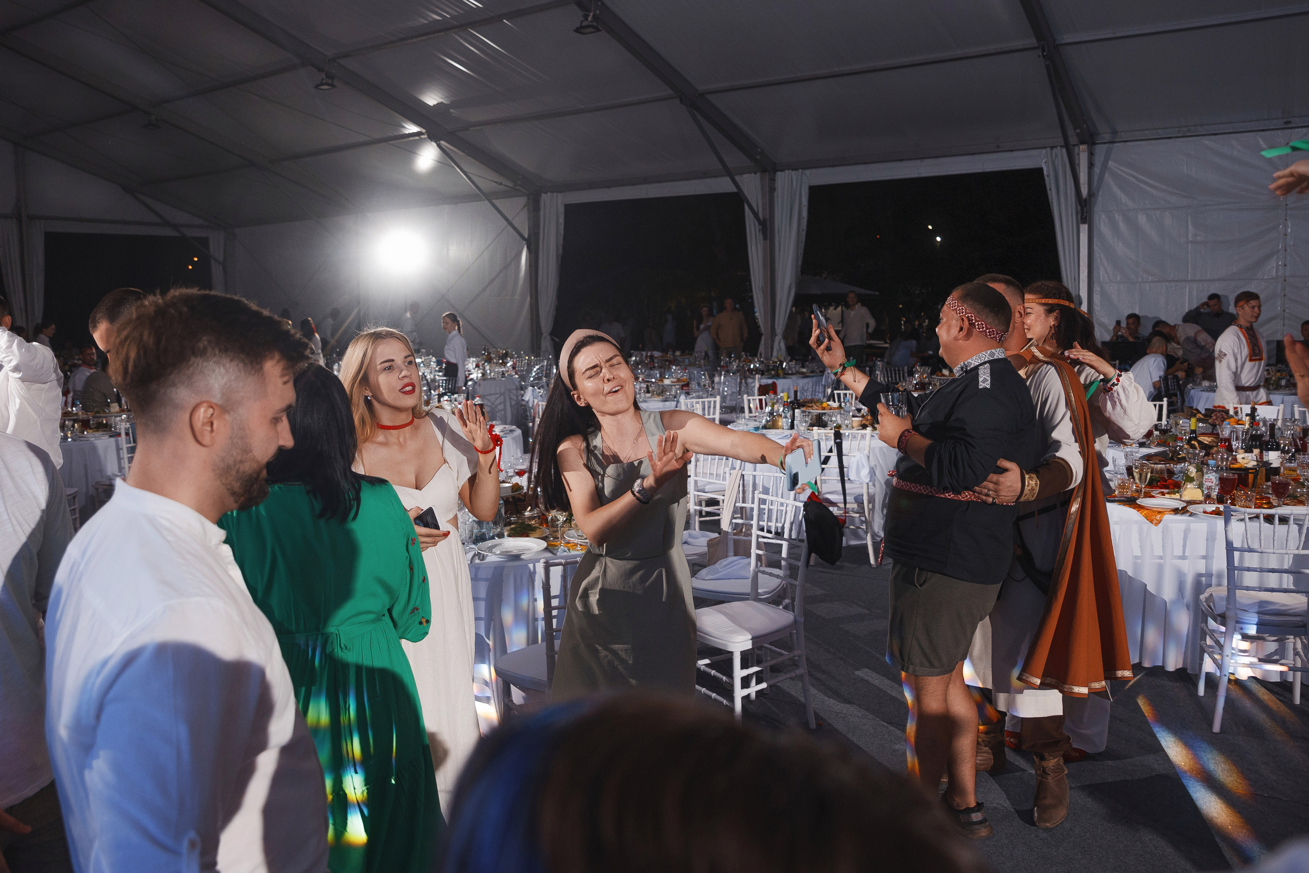 Grass 20 лет. Свадебный и репортажный фотограф в Волгограде Антон Сидоренко