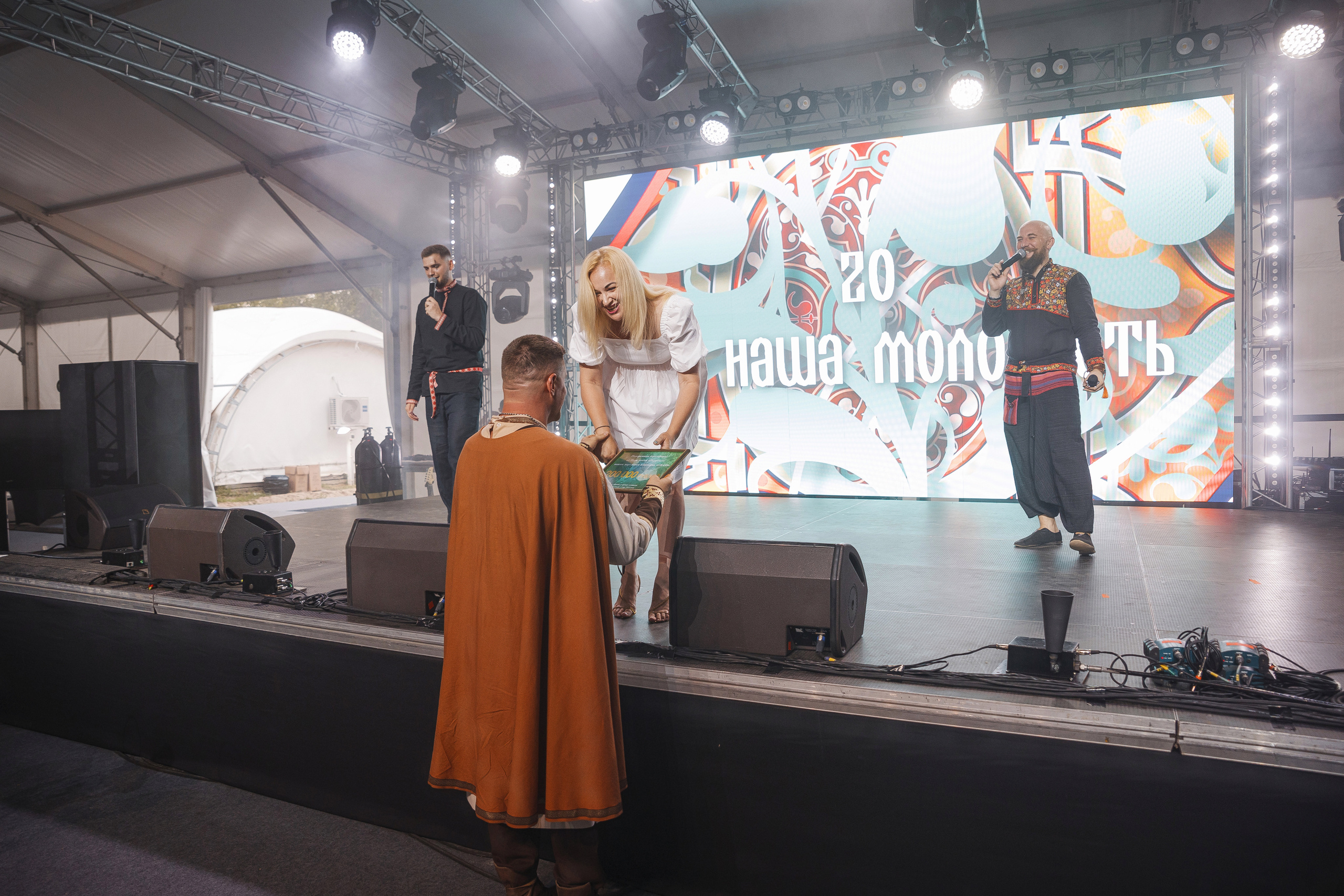 Grass 20 лет. Свадебный и репортажный фотограф в Волгограде Антон Сидоренко