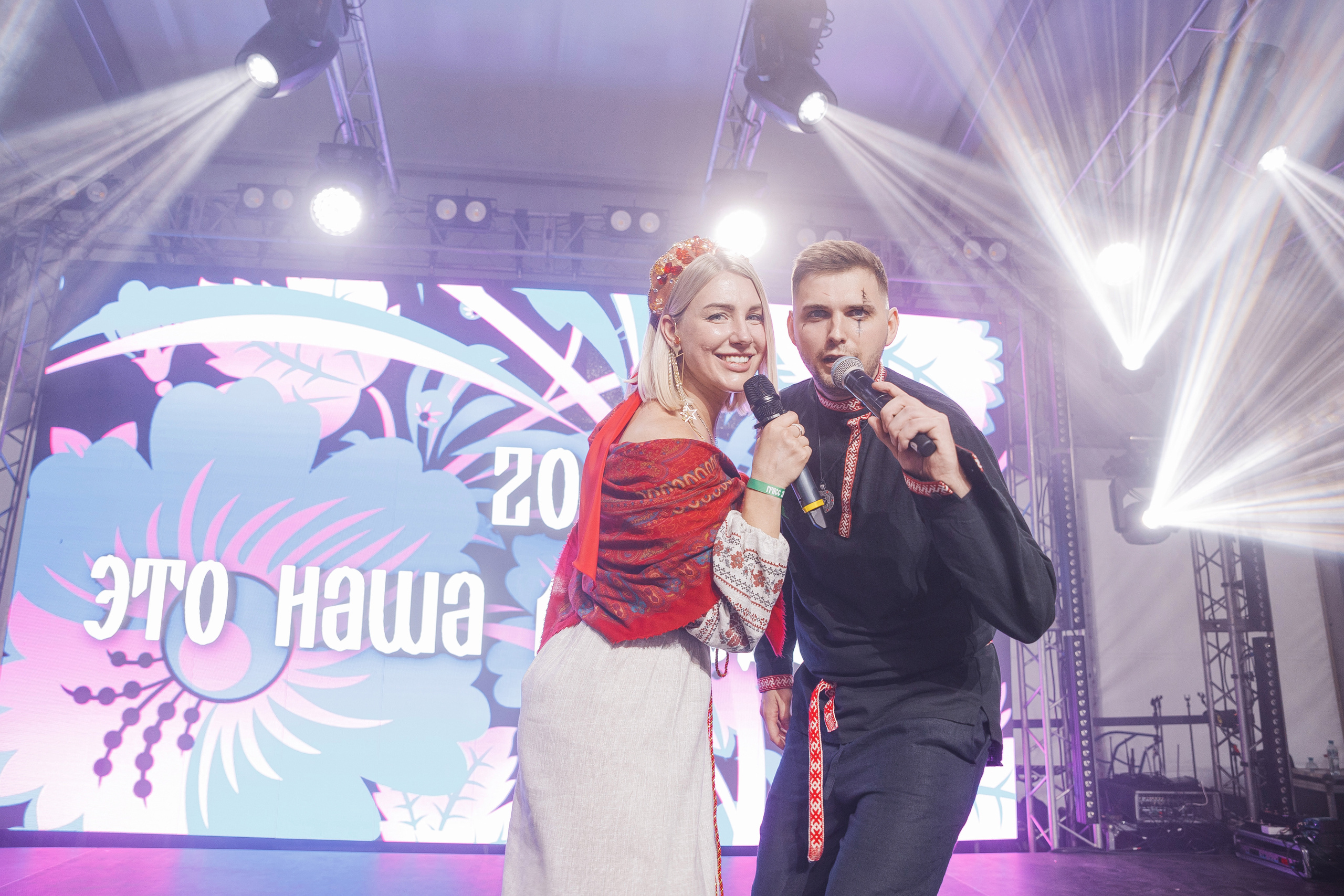 Grass 20 лет. Свадебный и репортажный фотограф в Волгограде Антон Сидоренко