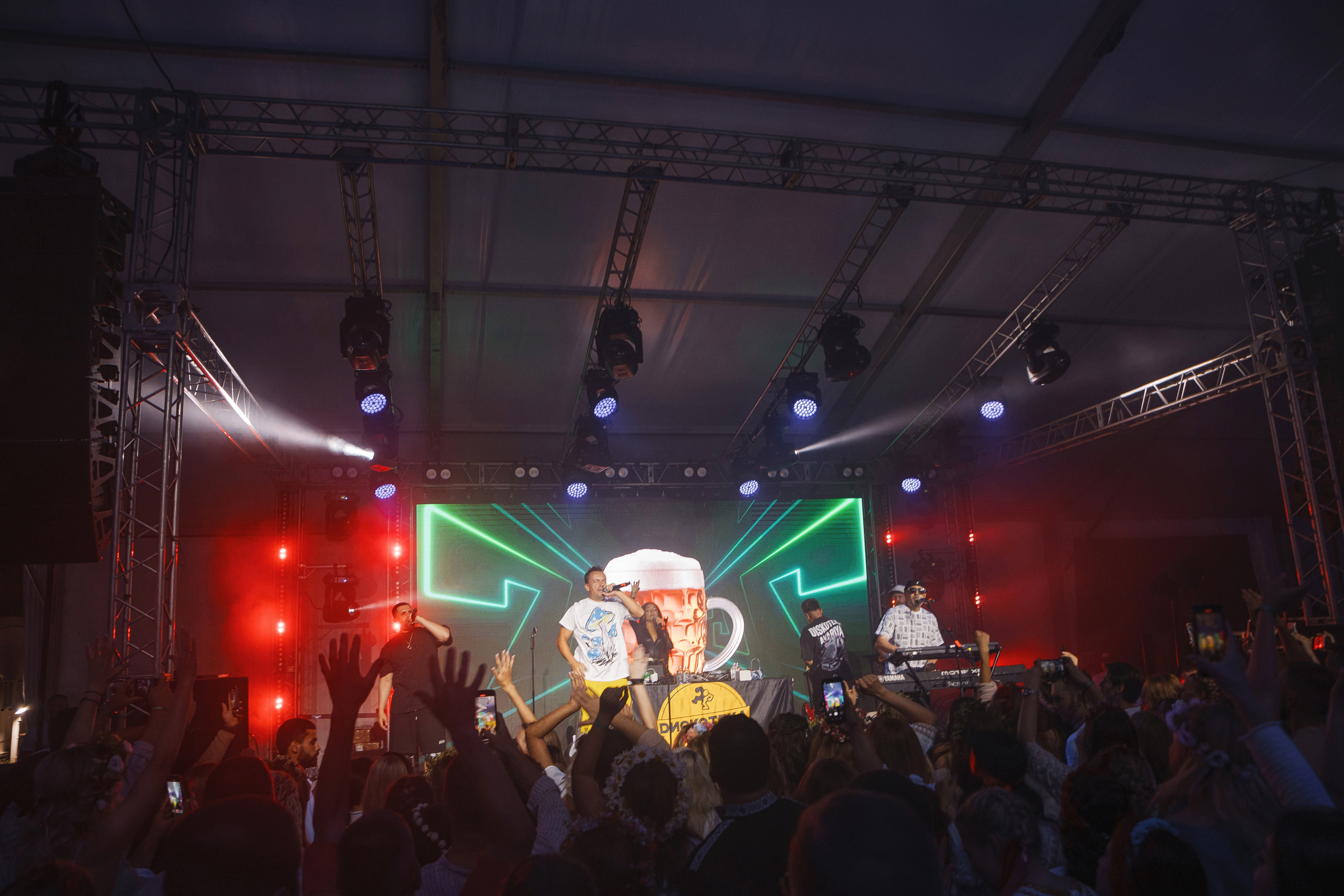 Grass 20 лет. Свадебный и репортажный фотограф в Волгограде Антон Сидоренко