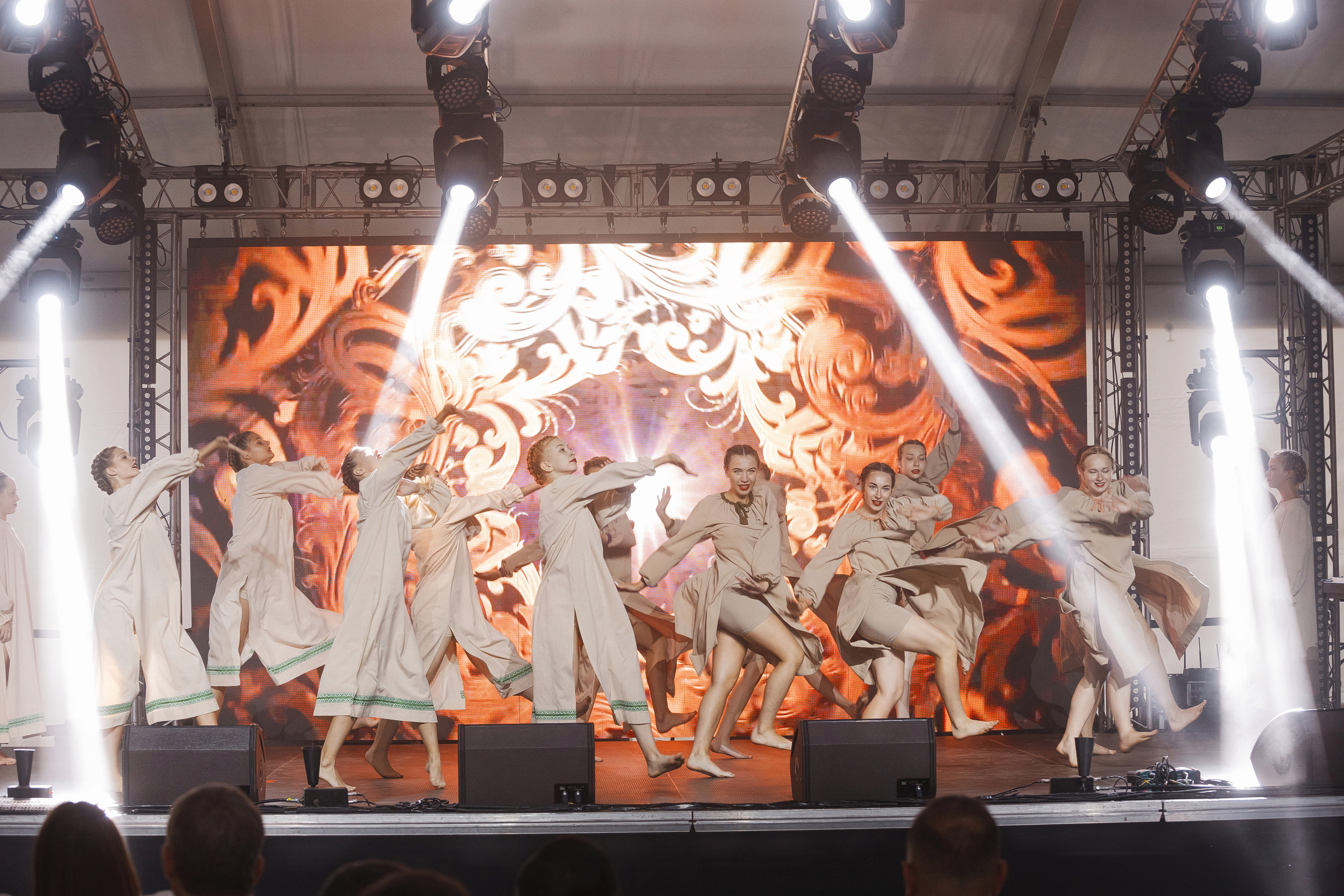 Grass 20 лет. Свадебный и репортажный фотограф в Волгограде Антон Сидоренко