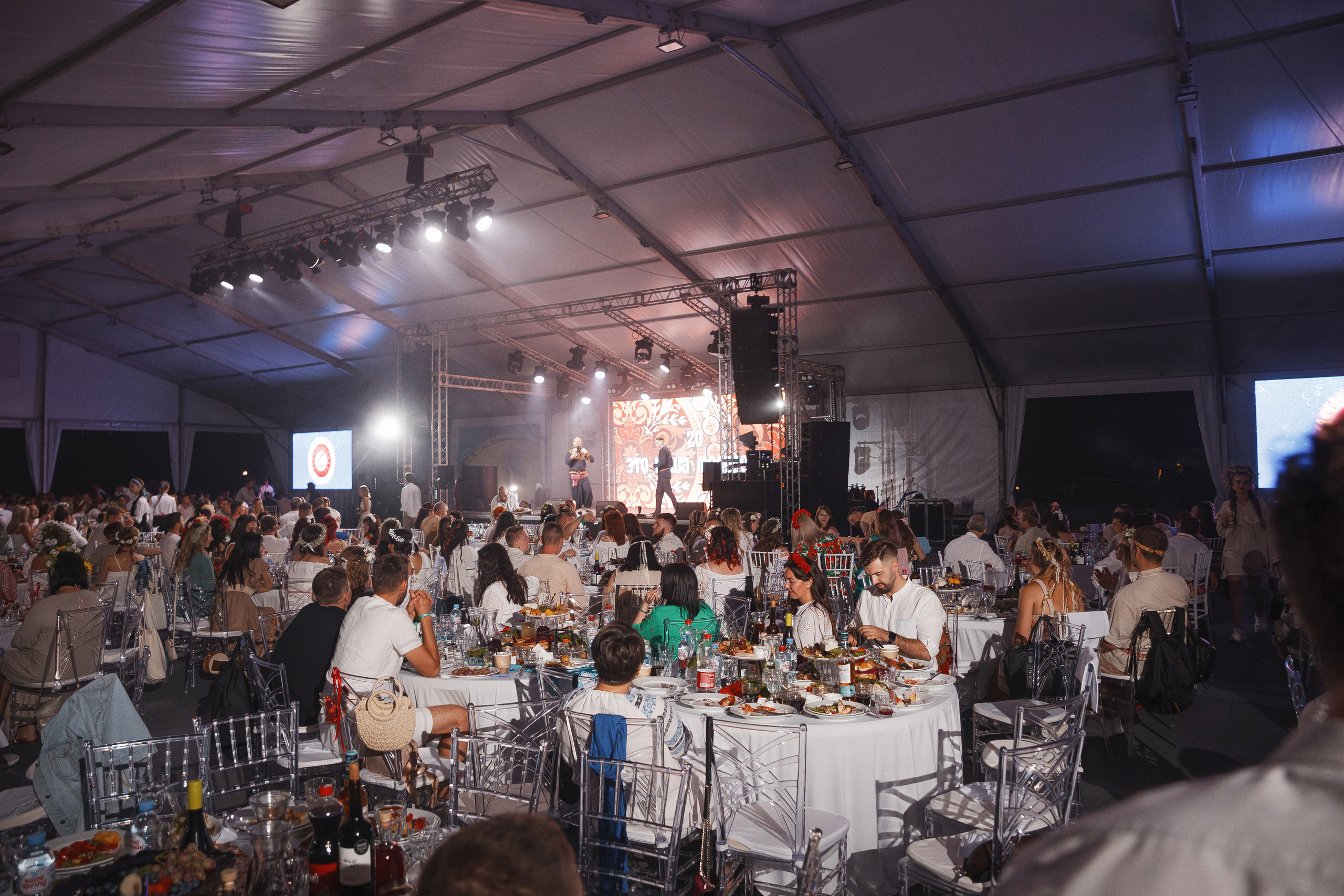 Grass 20 лет. Свадебный и репортажный фотограф в Волгограде Антон Сидоренко