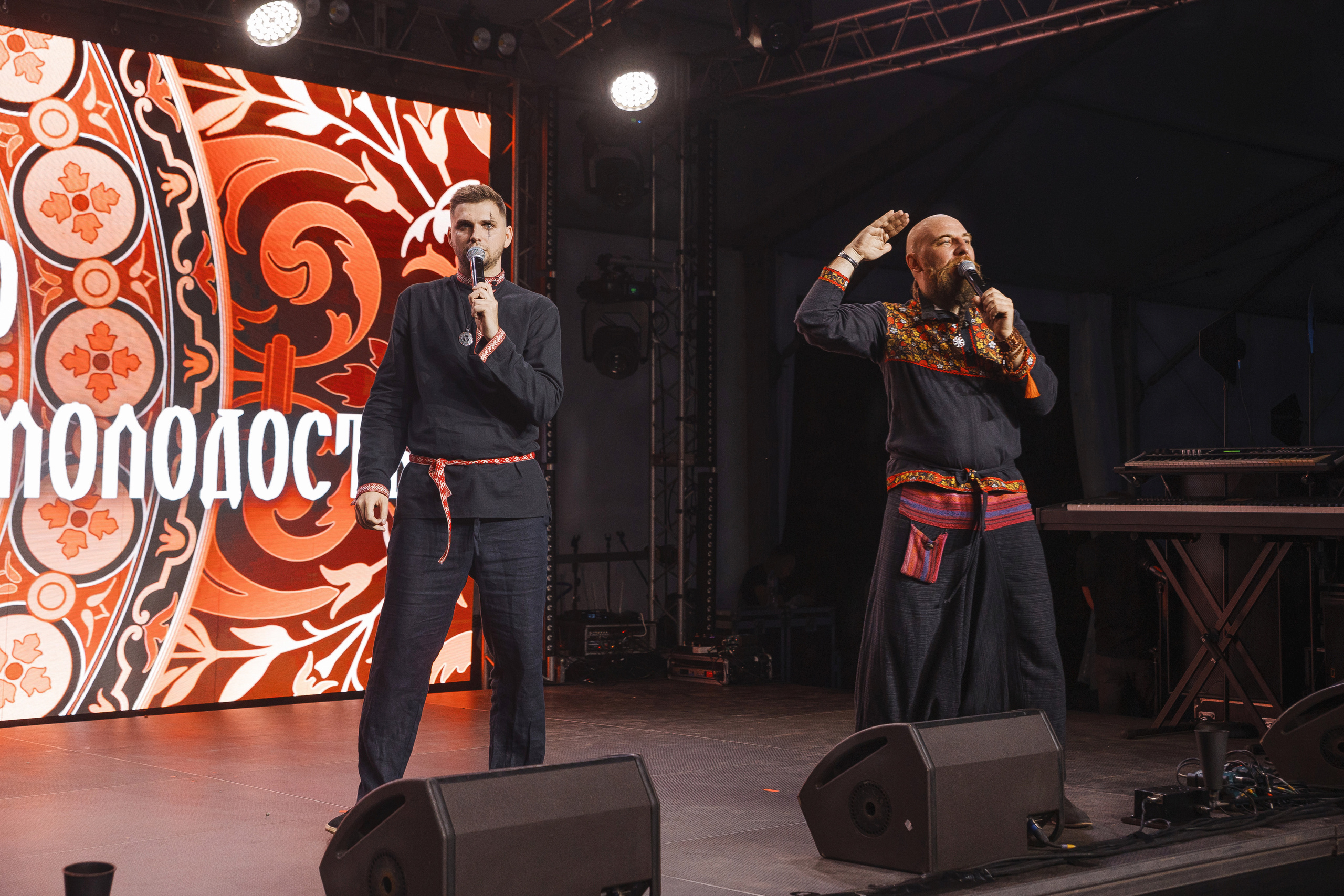 Grass 20 лет. Свадебный и репортажный фотограф в Волгограде Антон Сидоренко