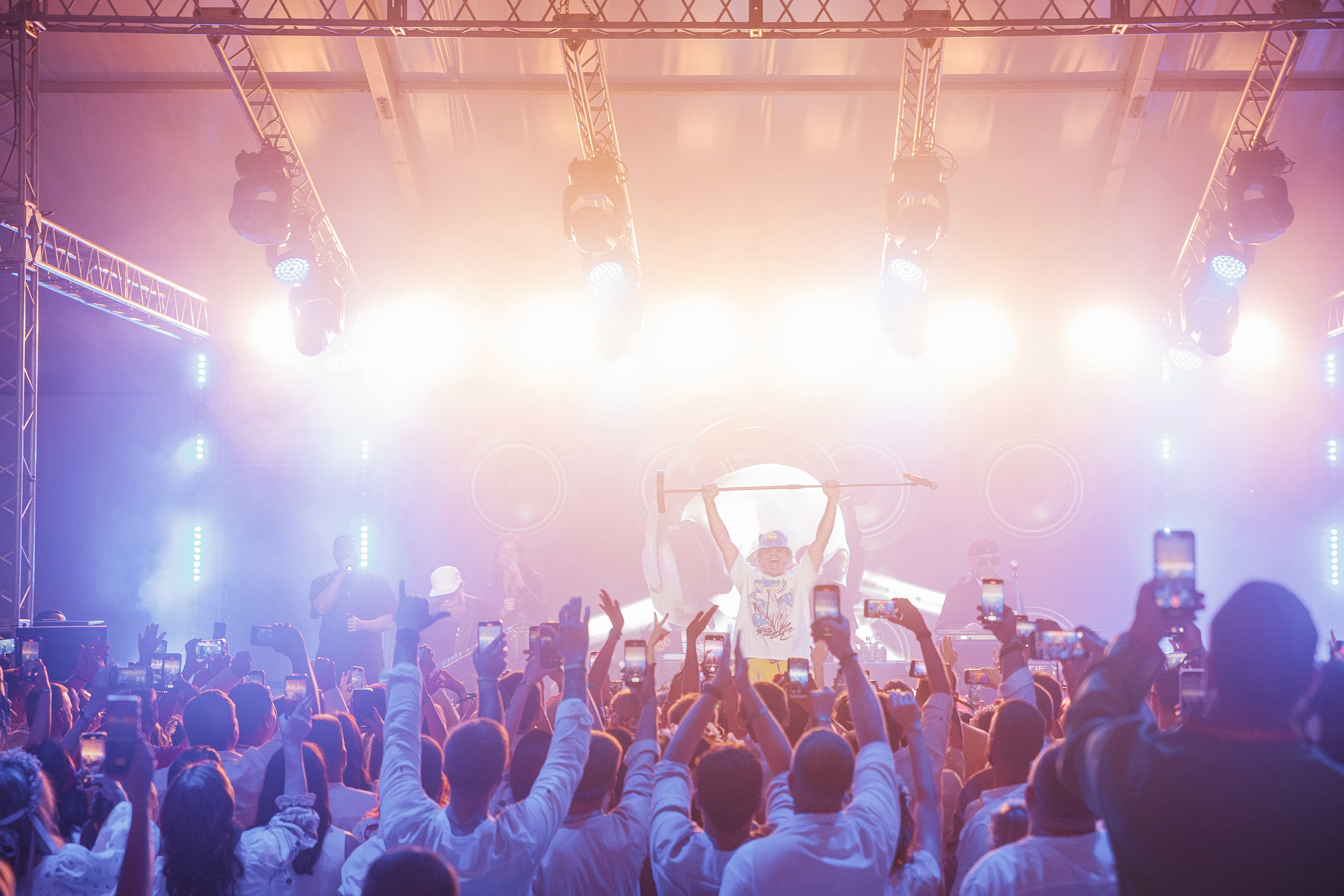 Grass 20 лет. Свадебный и репортажный фотограф в Волгограде Антон Сидоренко