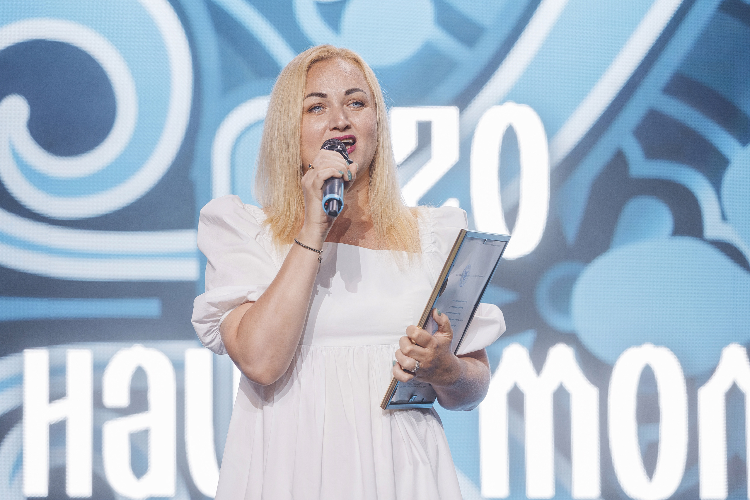 Grass 20 лет. Свадебный и репортажный фотограф в Волгограде Антон Сидоренко