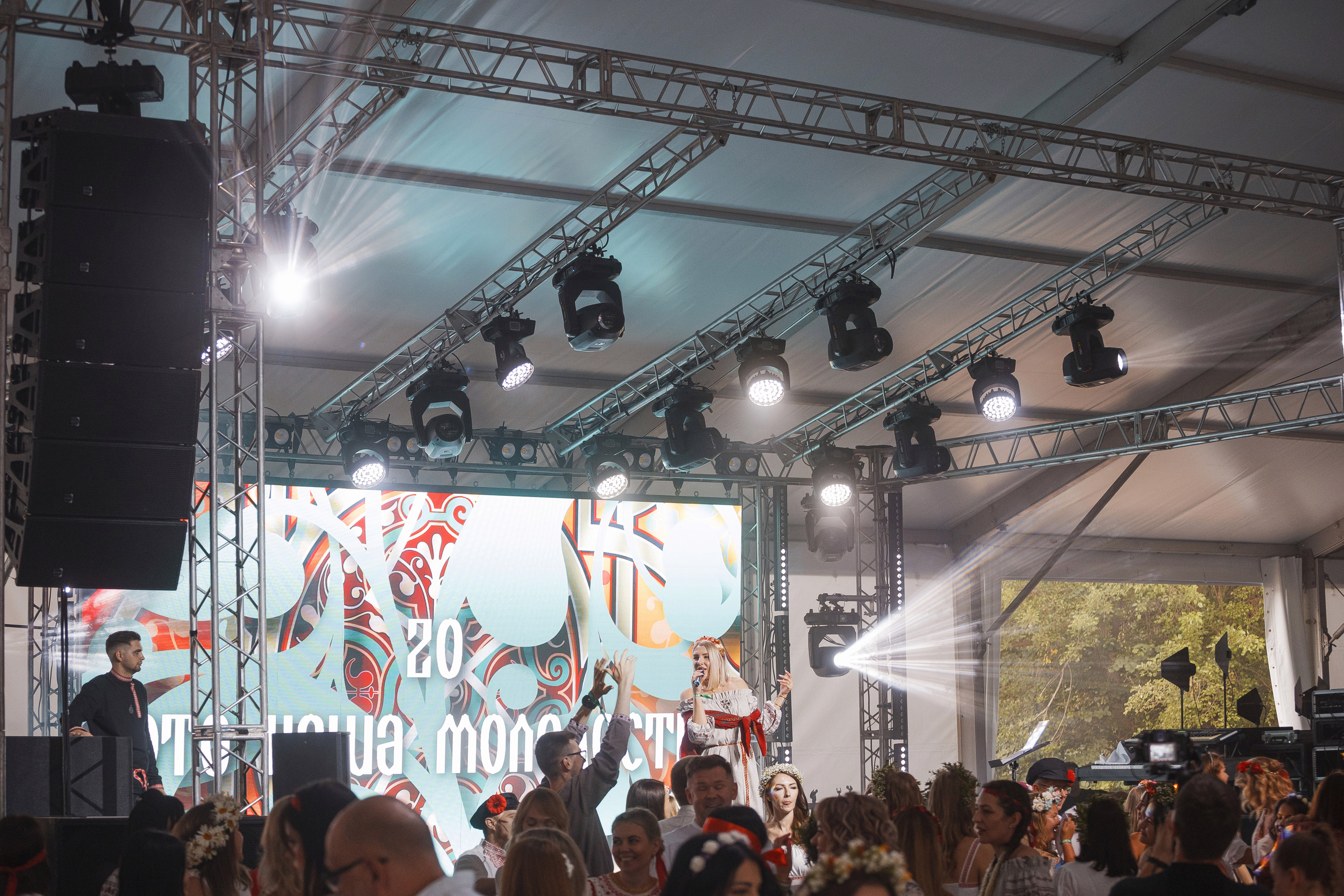 Grass 20 лет. Свадебный и репортажный фотограф в Волгограде Антон Сидоренко