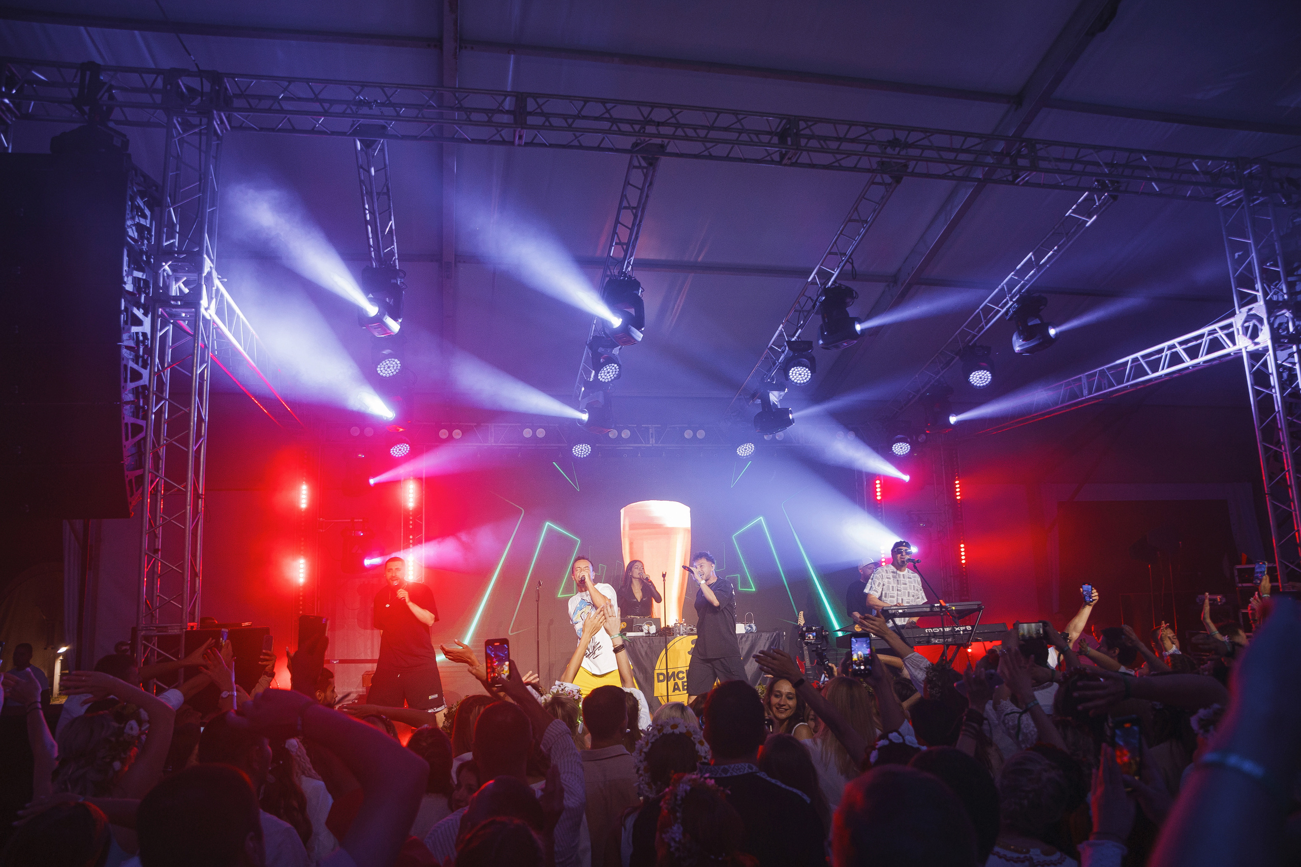 Grass 20 лет. Свадебный и репортажный фотограф в Волгограде Антон Сидоренко