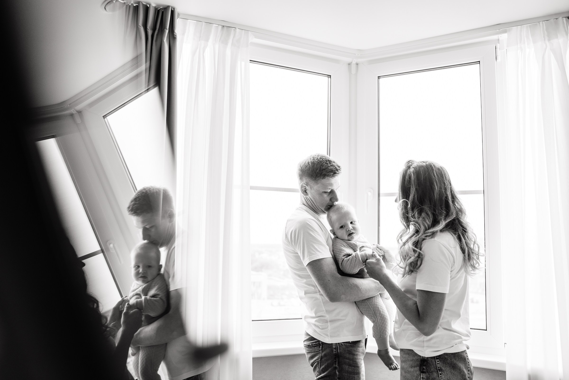 Наш мир — маленький ты!. Фотограф в Москве новорожденные свадьбы семьи Дарья Ларионова