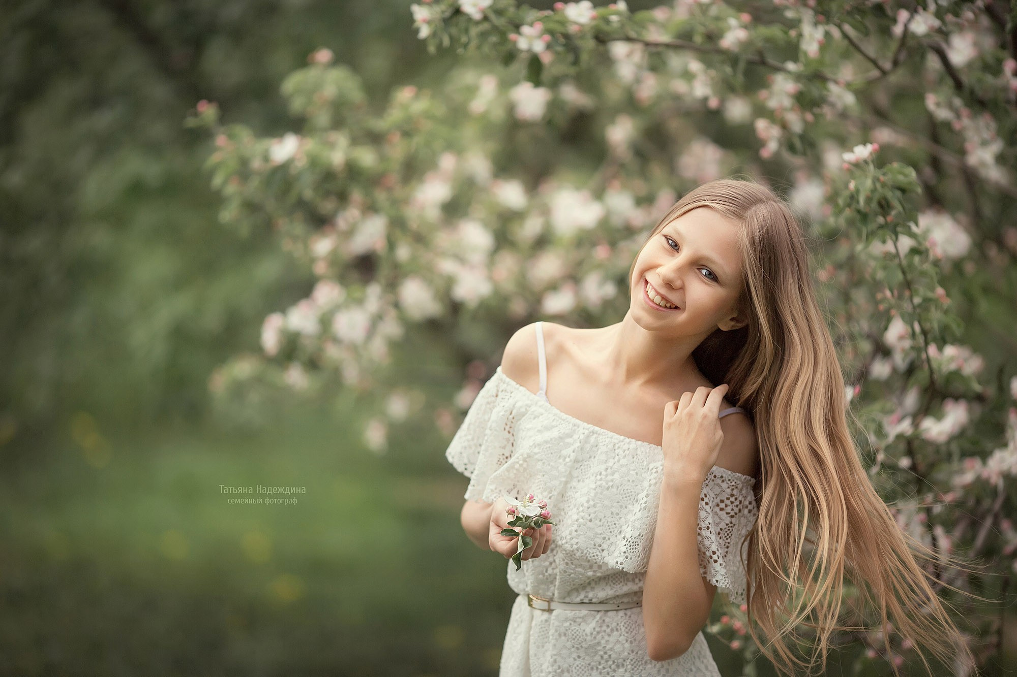 Счастье в цветущих садах. Tatyana Nadezhdina Family photographer
