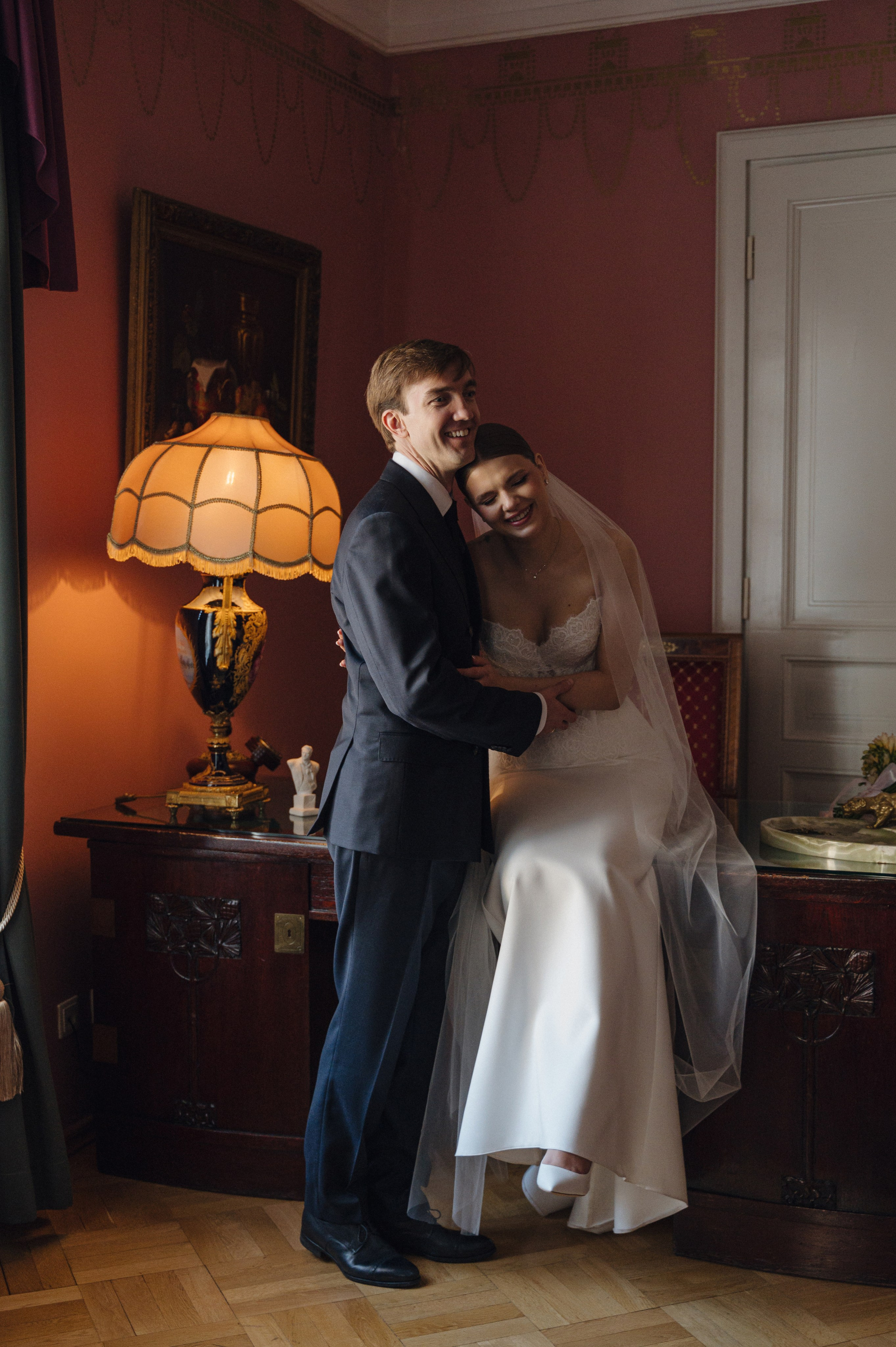 Дмитрий и Луиза. Гостиница Националь и ресторан Белуга. Свадебный фотограф Москва и Санкт-Петербург. Анастасия Чудина