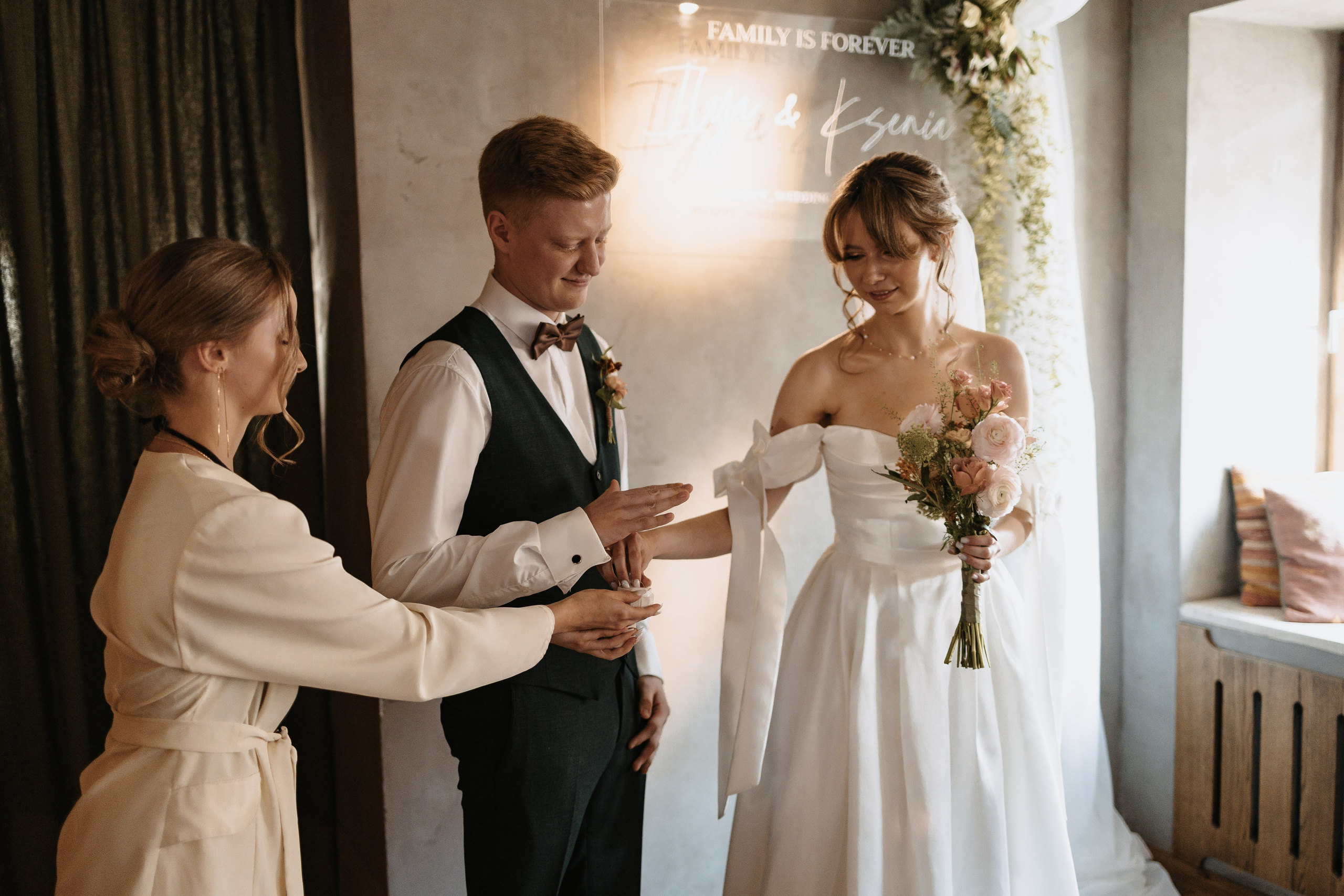 Илья и Ксюша (2024). Свадебный и семейный фотограф в Москве Яна Шувалова