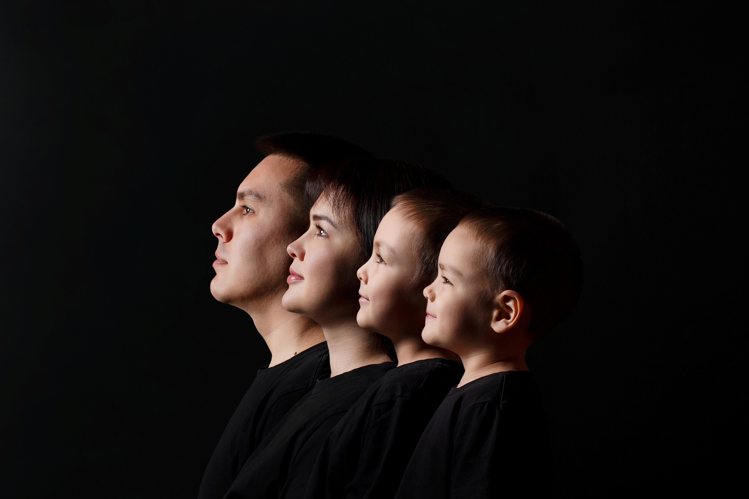 Семейный трендовый портрет. Семейный и детский фотограф в Стерлитамаке Разина Рахмангулова