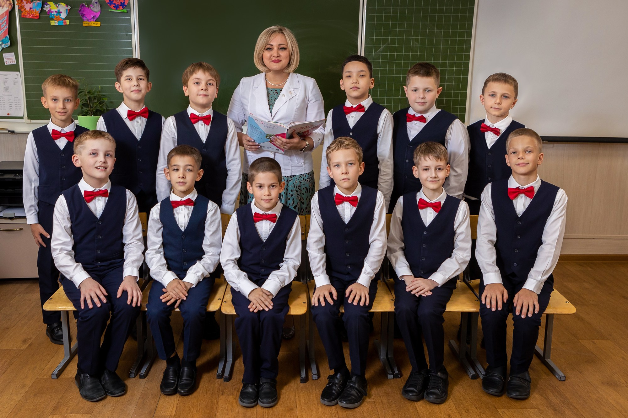 Фотосессия для школьников Гимназии № 1. Фотограф в Оренбурге. Профессиональный фотограф