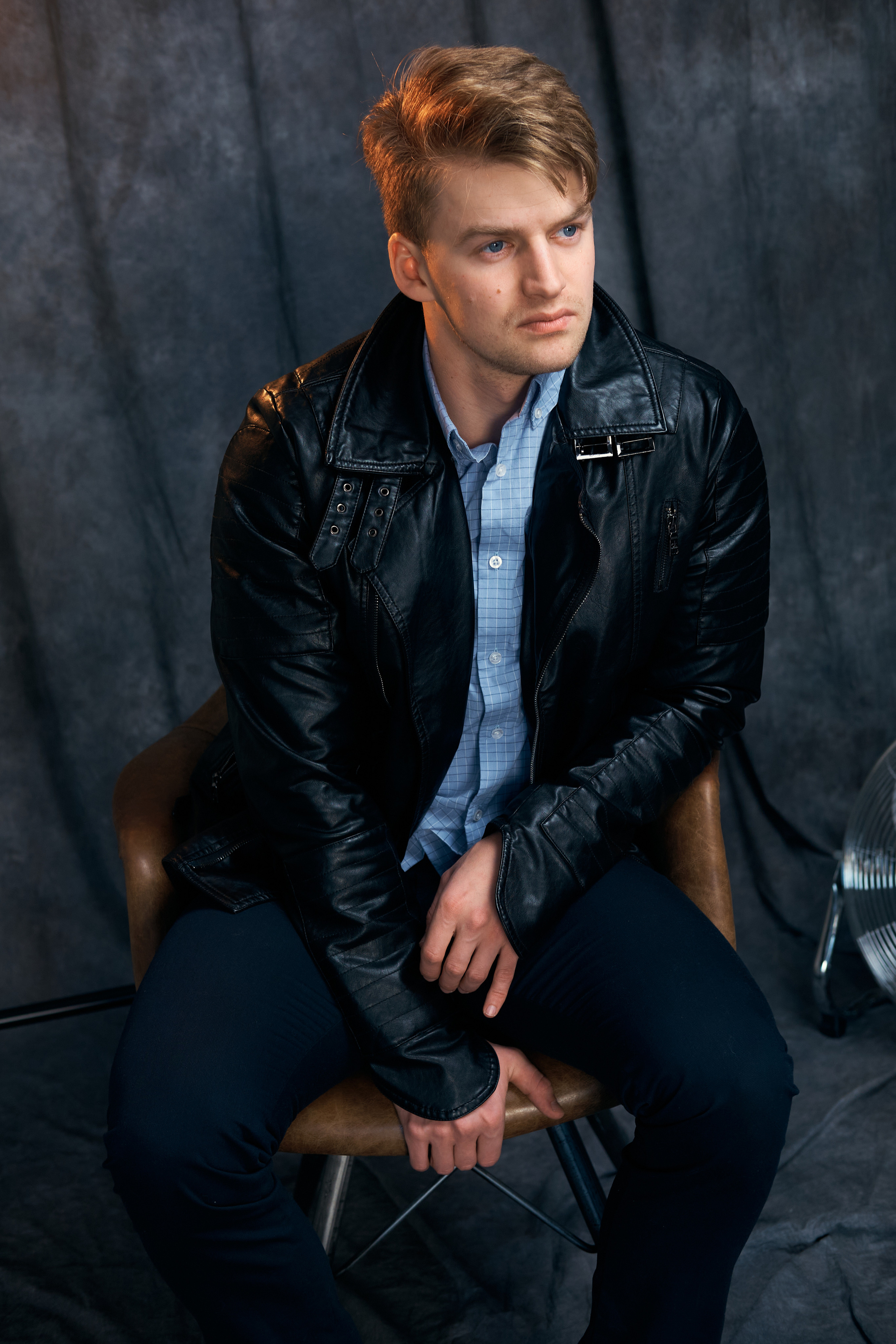 Мужской портрет в студии. Фотограф Дмитрий Соколов Киров