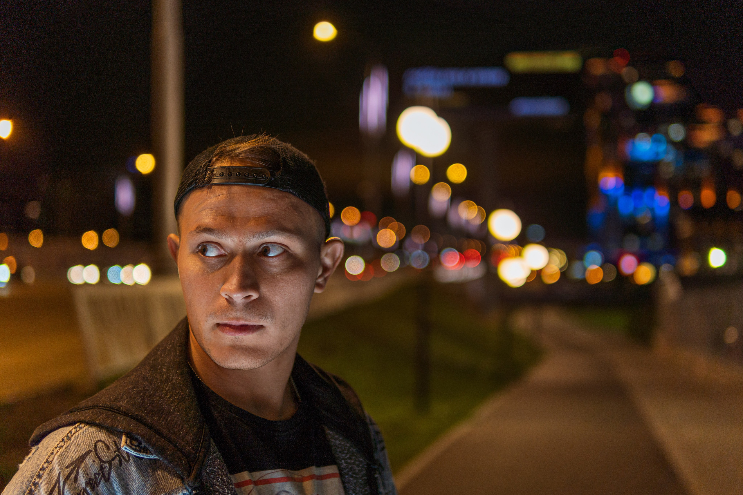 Кирилл и ночной Екатеринбург. Портретный, репортажный и свадебный фотограф в Екатеринбурге Денис Южаков