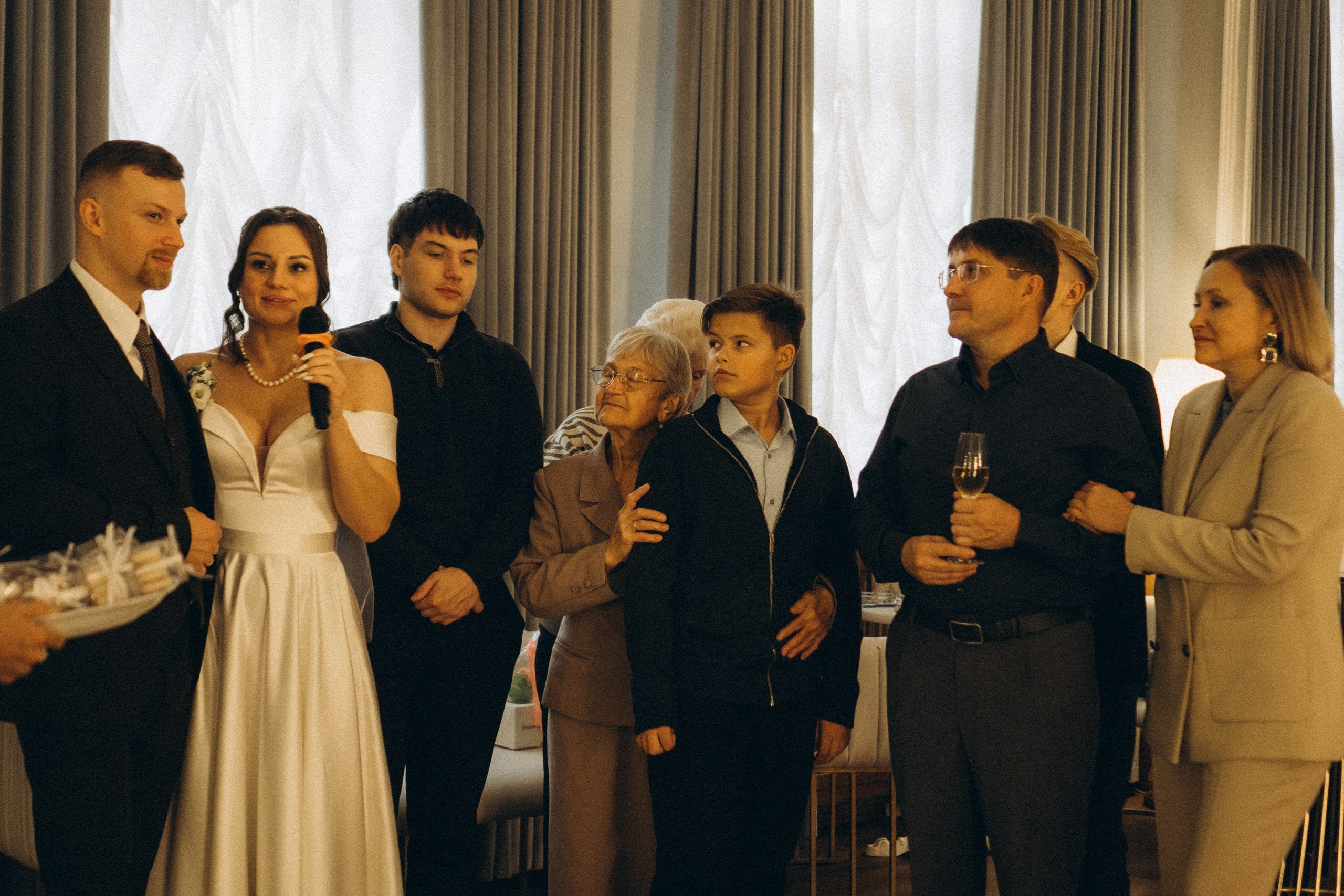 СЬЕМКА РЕПОРТАЖ В ЗАГСЕ (2 ДВОРЕЦ). Профессиональный фотограф, Санкт-Петербург — Виктория Богомолова