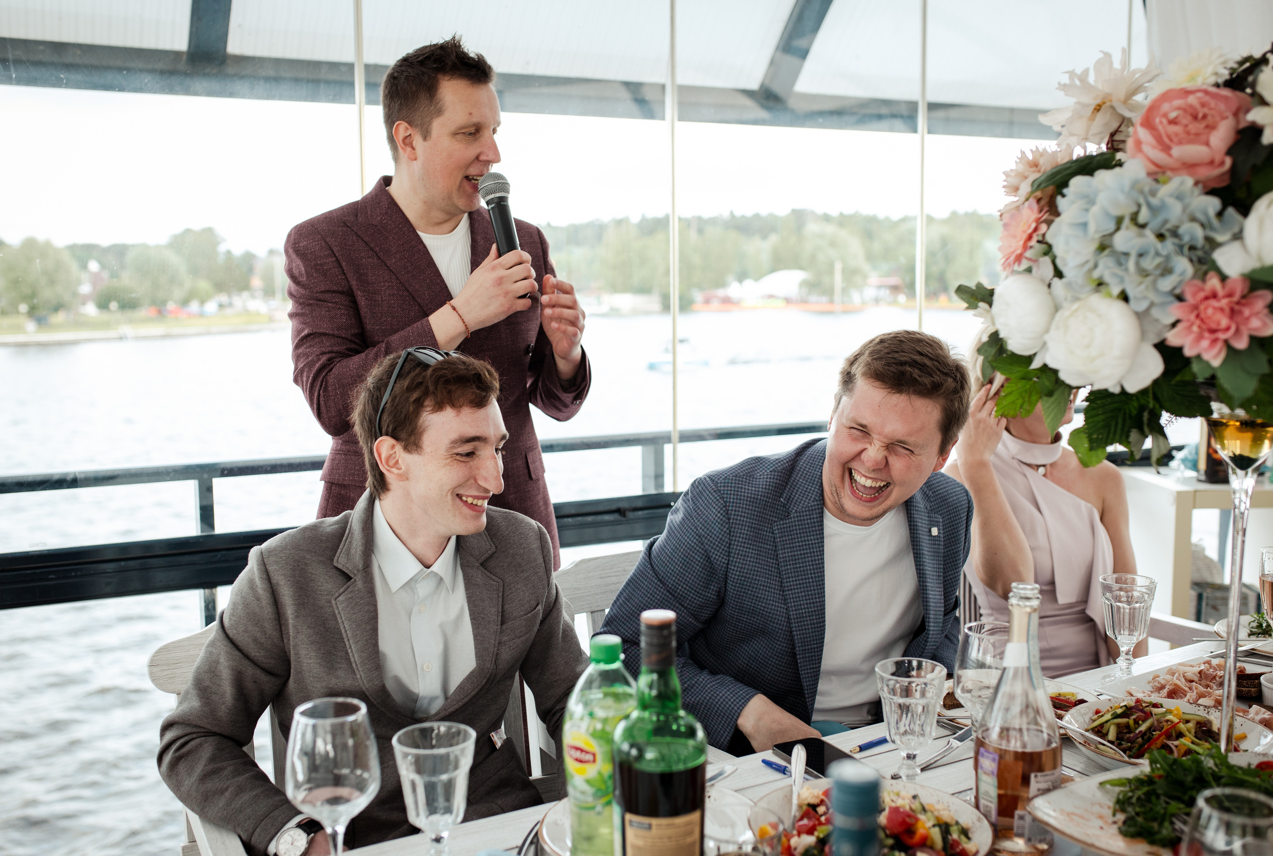 Денис и Маша. Ведущий на свадьбу в Москве Зубков Алексей