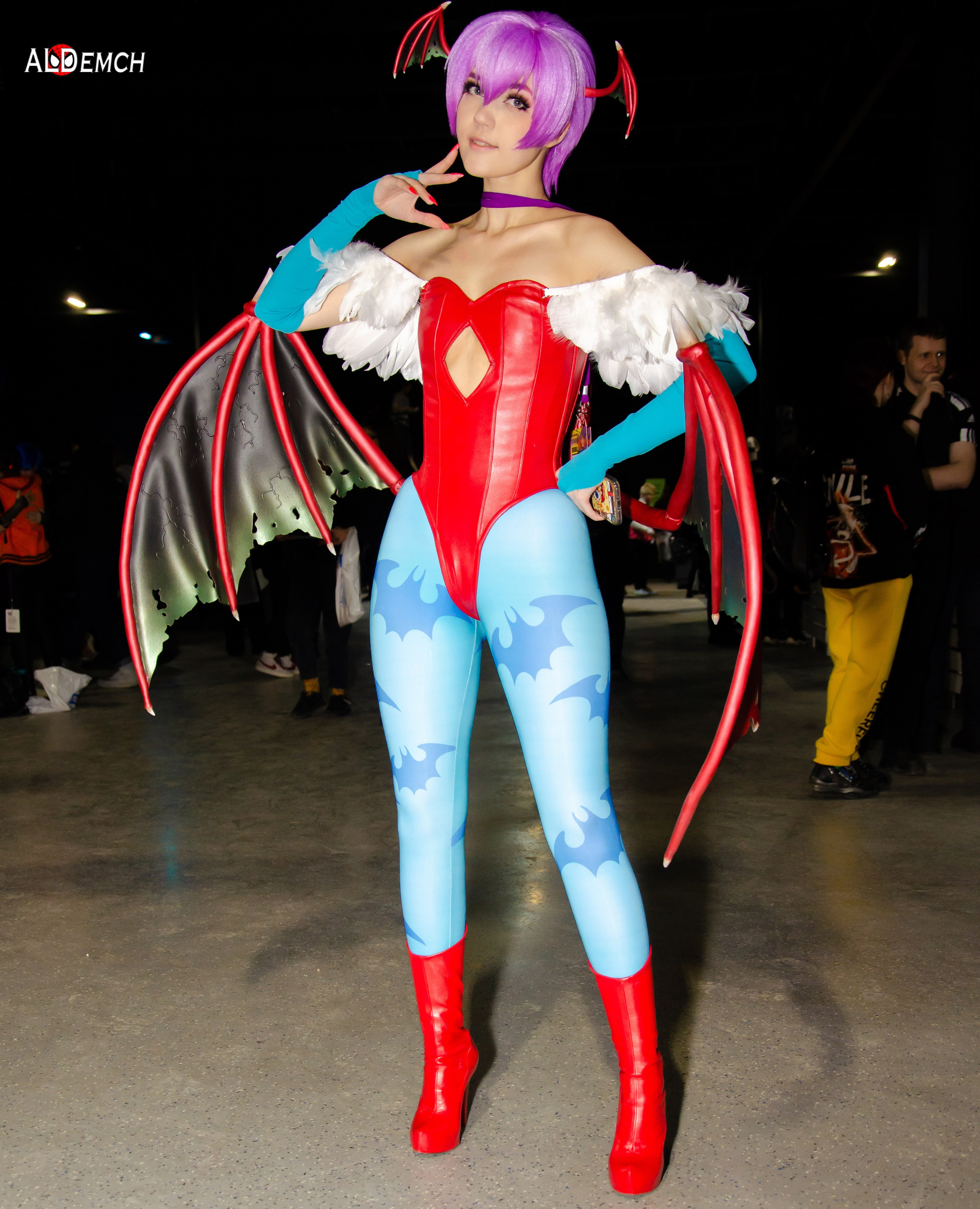 Аниме картинки персонажей и косплей фото в России Москве