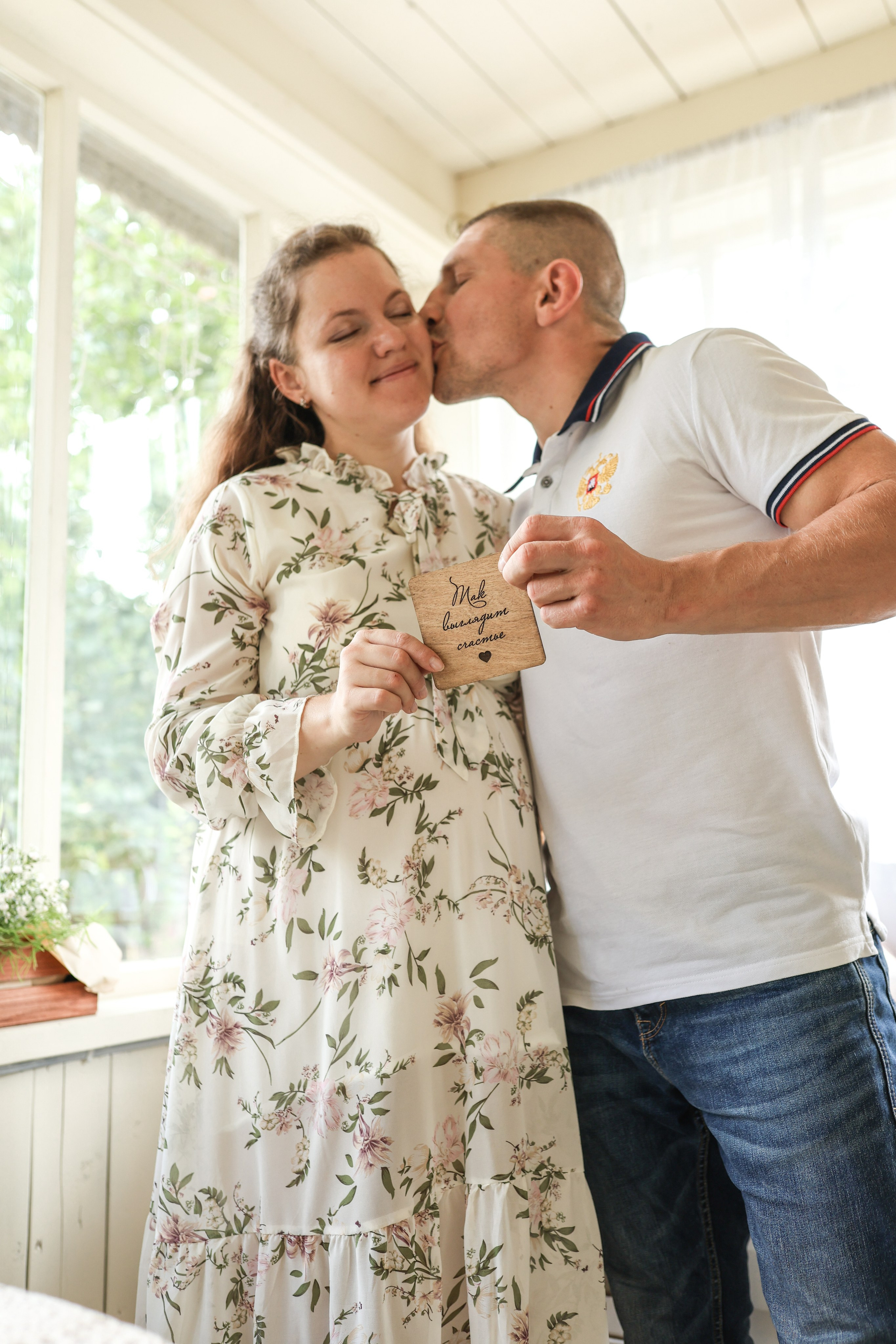 Фотосессия беременности в загородной студии Купавна. Фотограф в Железнодорожном и Балашихе