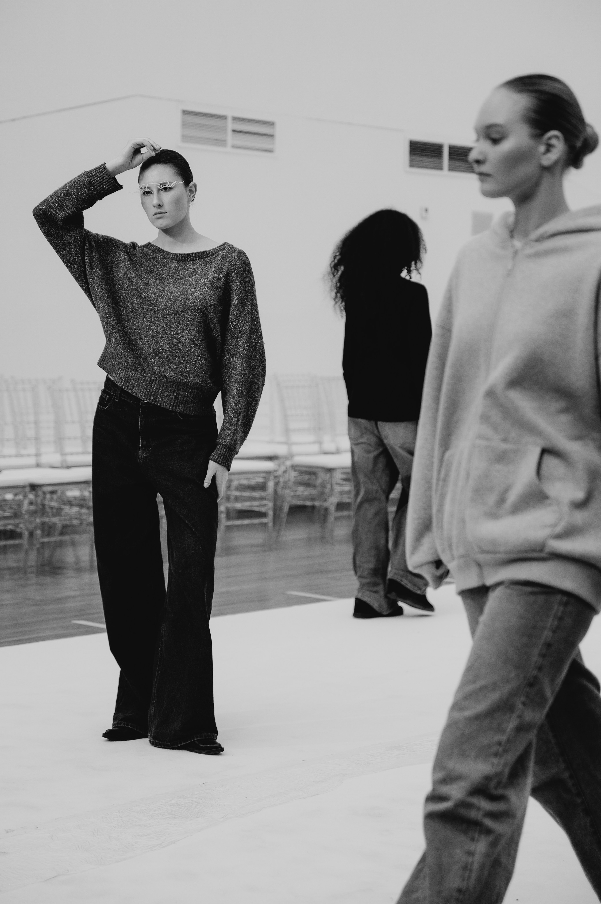 Бекстейдж показа «Новые Имена» собака.ru|ДЛТ. Портретный и репортажный фотограф в Санкт-Петербурге