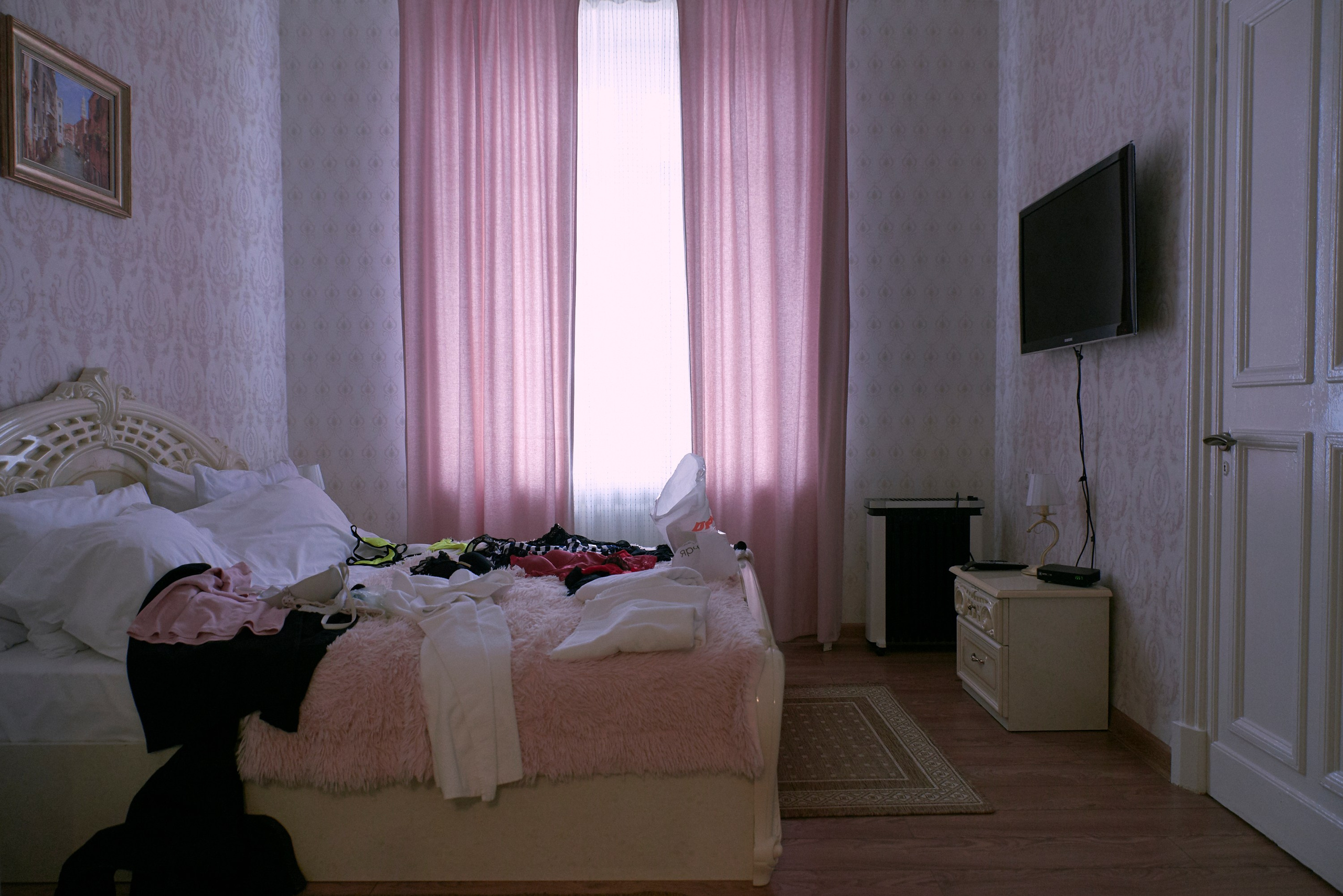 Порно подешевле (2020). Ираклий Пицхелаури фотограф кинорежиссер оператор в Москве