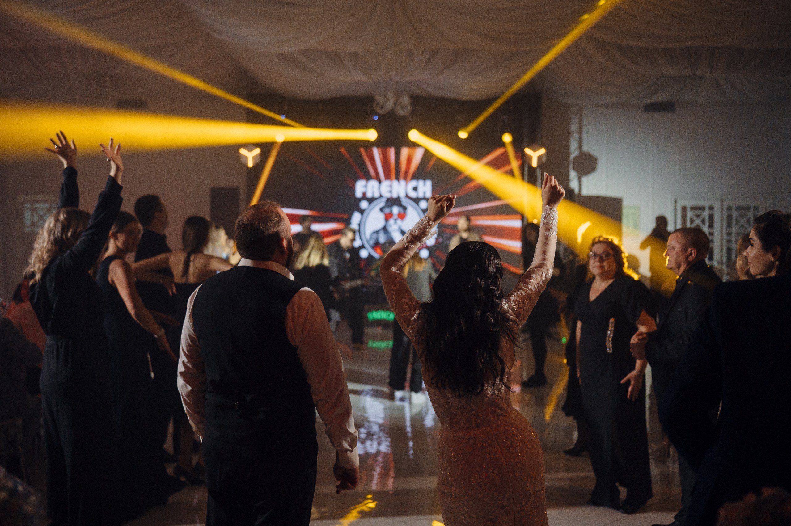 Иван+Нино. Организация свадеб и корпоративов До Мурашек Ростов-на-Дону