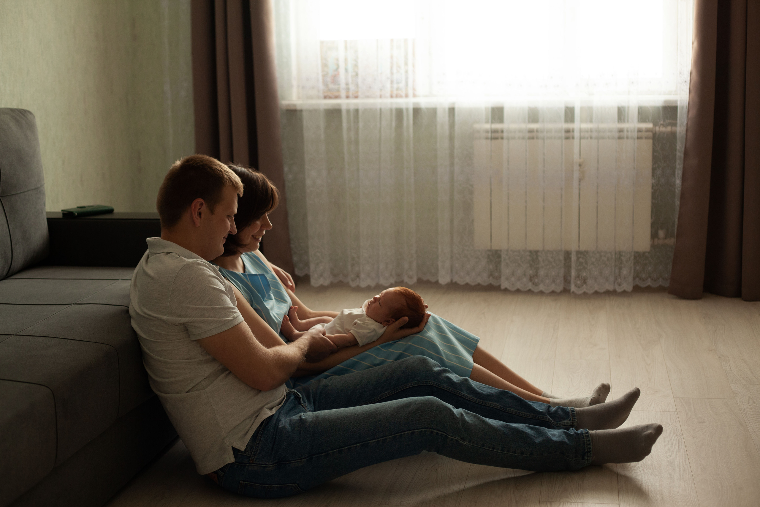 Домашняя фотосессия с новорожденным малышом. Фотограф видеограф Ольга Василевская