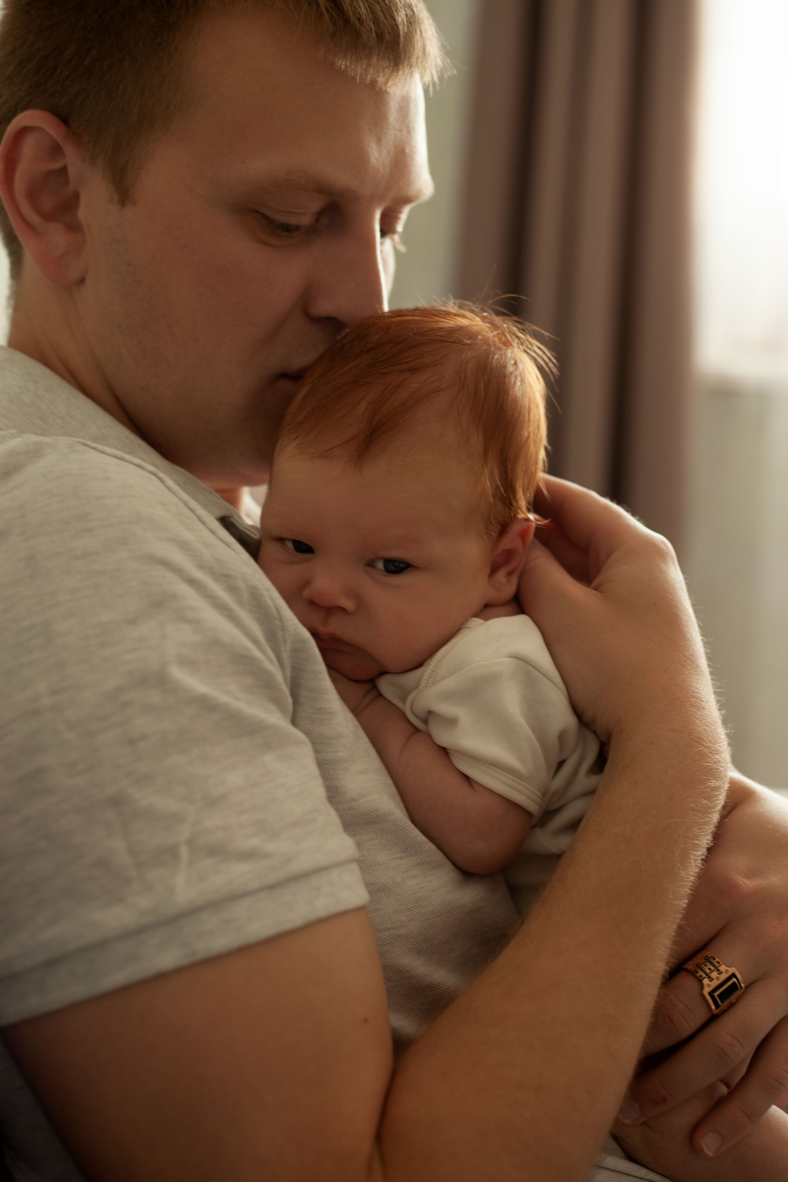 Домашняя фотосессия с новорожденным малышом. Фотограф видеограф Ольга Василевская