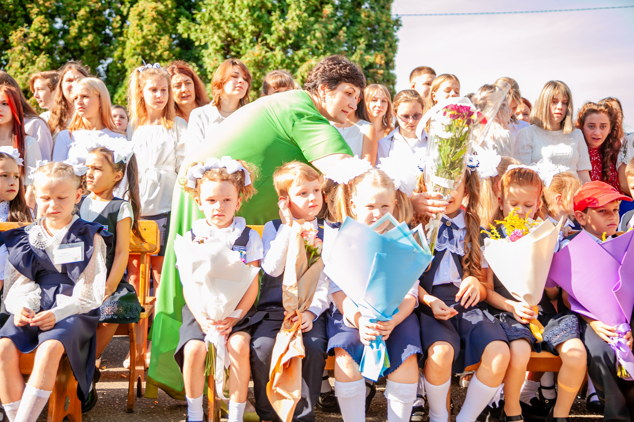 1 сентября линейка. Свадебный и семейный фотограф в Армавире