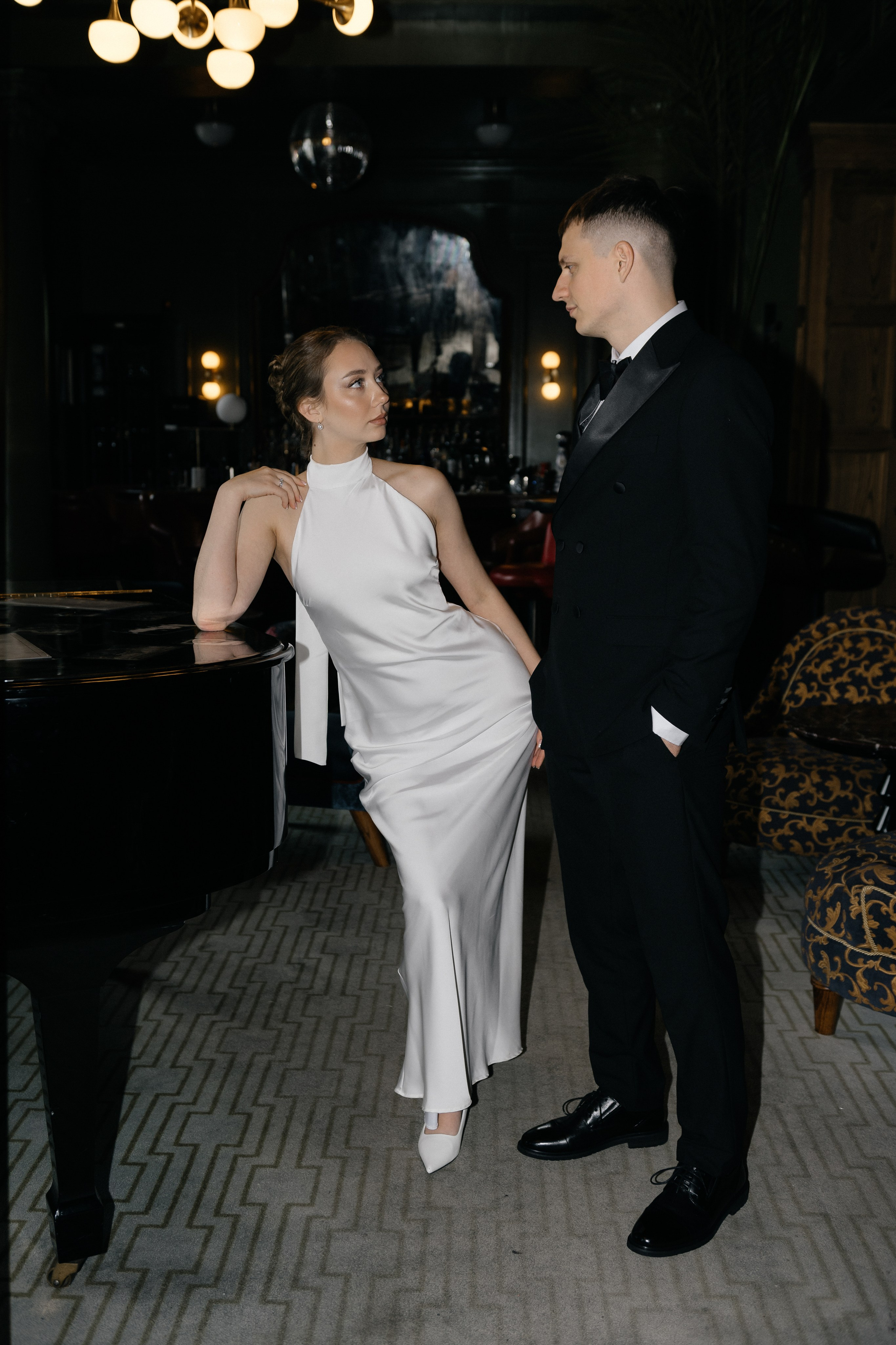 Wedding day in Martinique Bar. Wedding PHOTOGRAPHER Andrew Vnukov