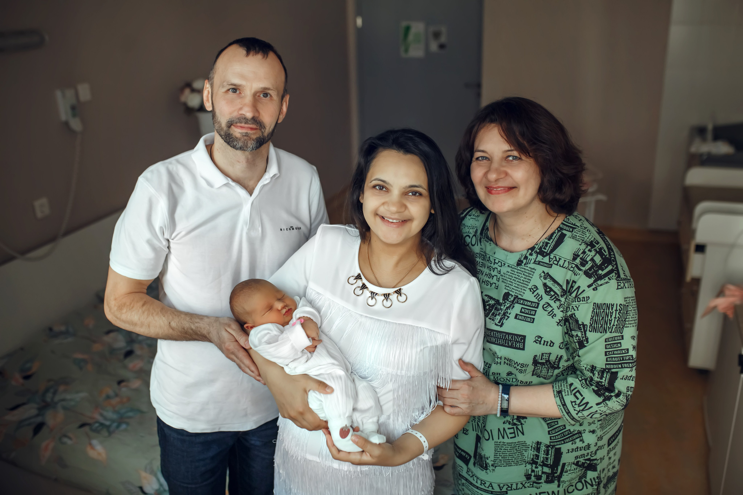 Выписка Машеньки. Фотограф на Крещение, семейный фотограф в Москве