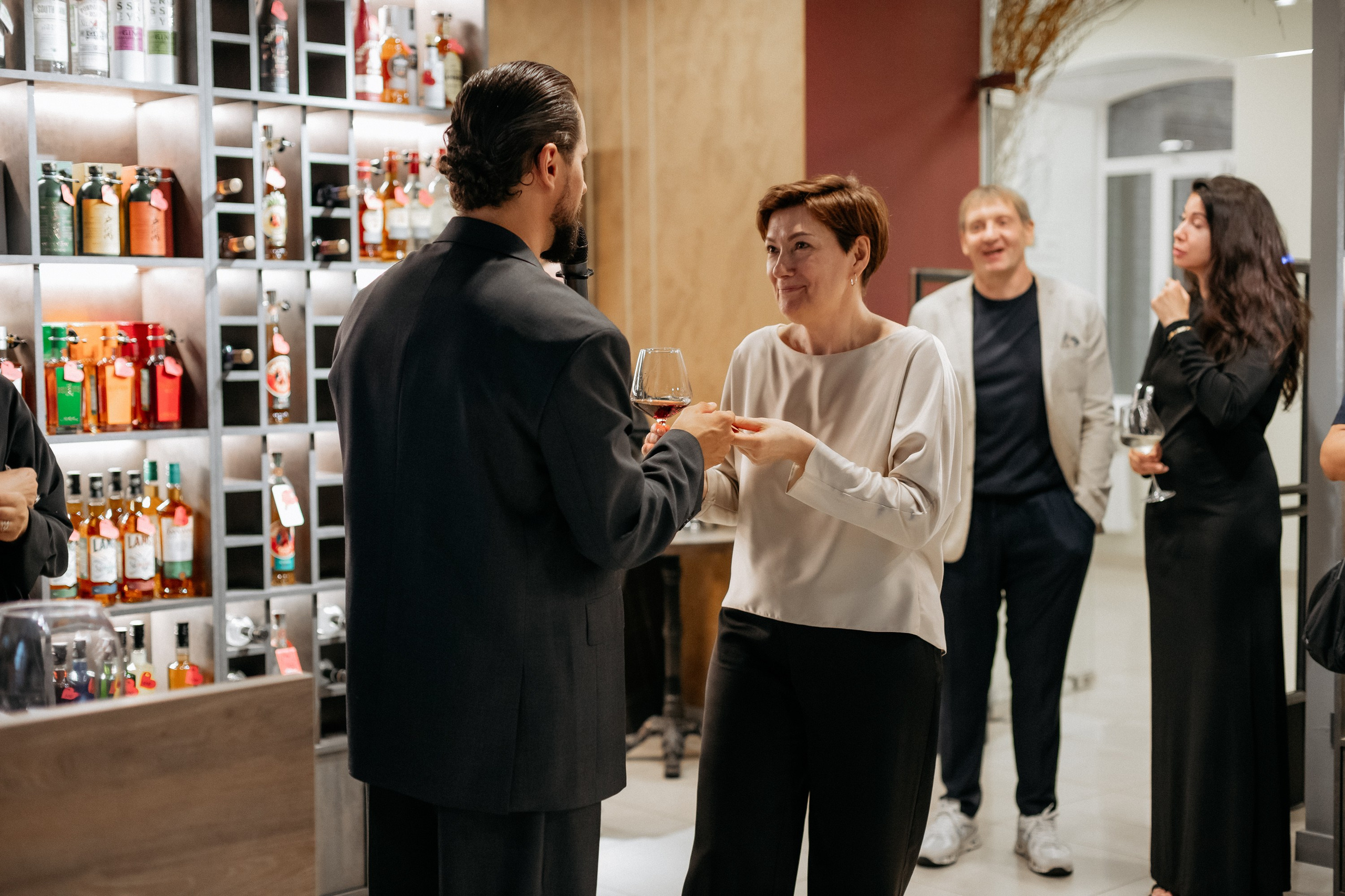 BY SIMPLE ВИНОТЕКА — ОТКРЫТИЕ. СВОИ. ФОТООТЧЕТЫ-СОБЫТИЯ-МЕСТА