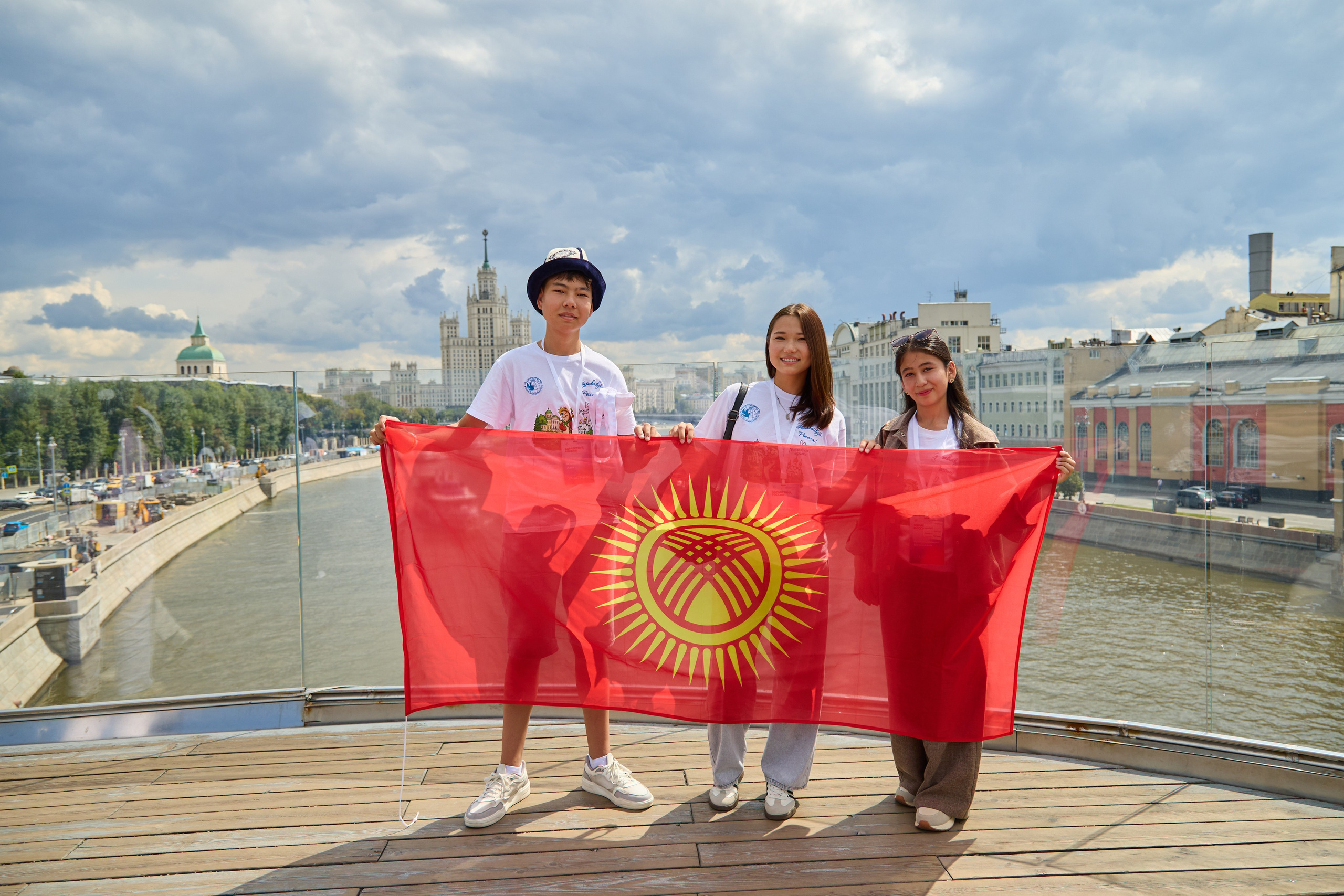 Здравствуй Россия! 2026. Akhmedov Team × Medoed Production — фото и видеопродакшен для мероприятий