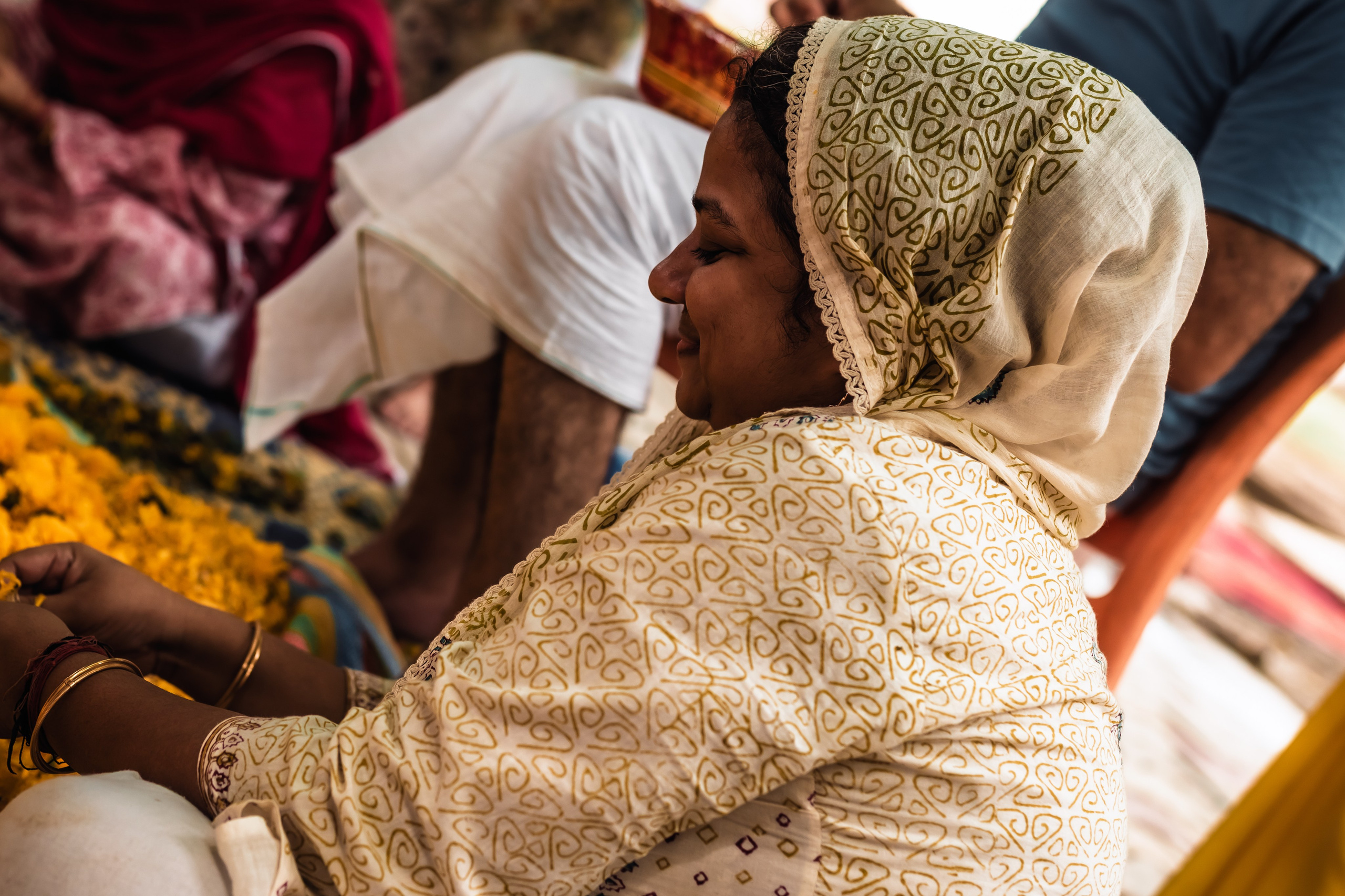 Abhisheka Devraha Baba on Sri Devdas ji maharaj bd. Mariam Bagdasaryan