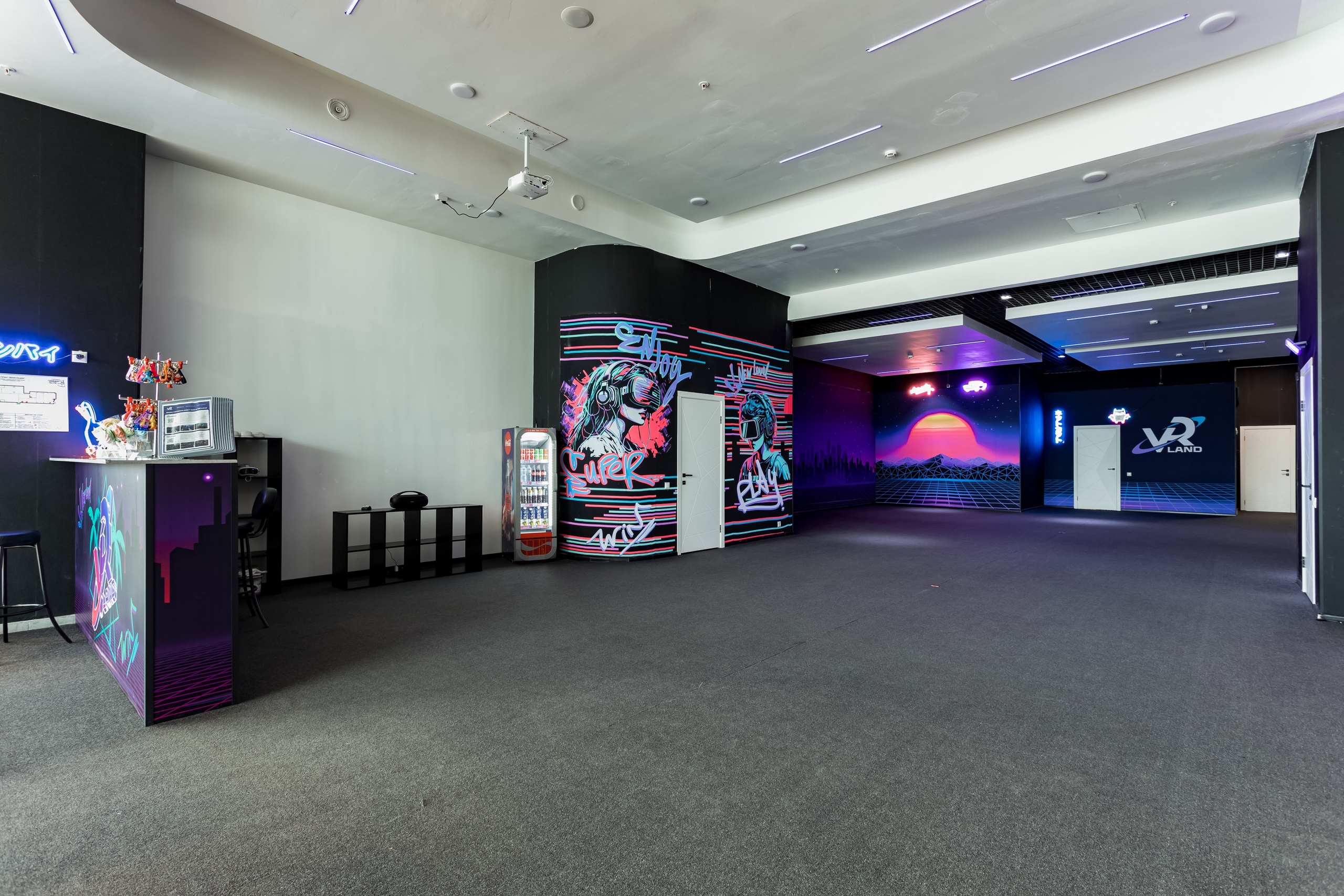 Фотосъемка для развлекательного центра LaserLand в ТРК VEGAS Каширское. Интерьеры, Контент, Портреты | Фотограф в Москве Дани Терно