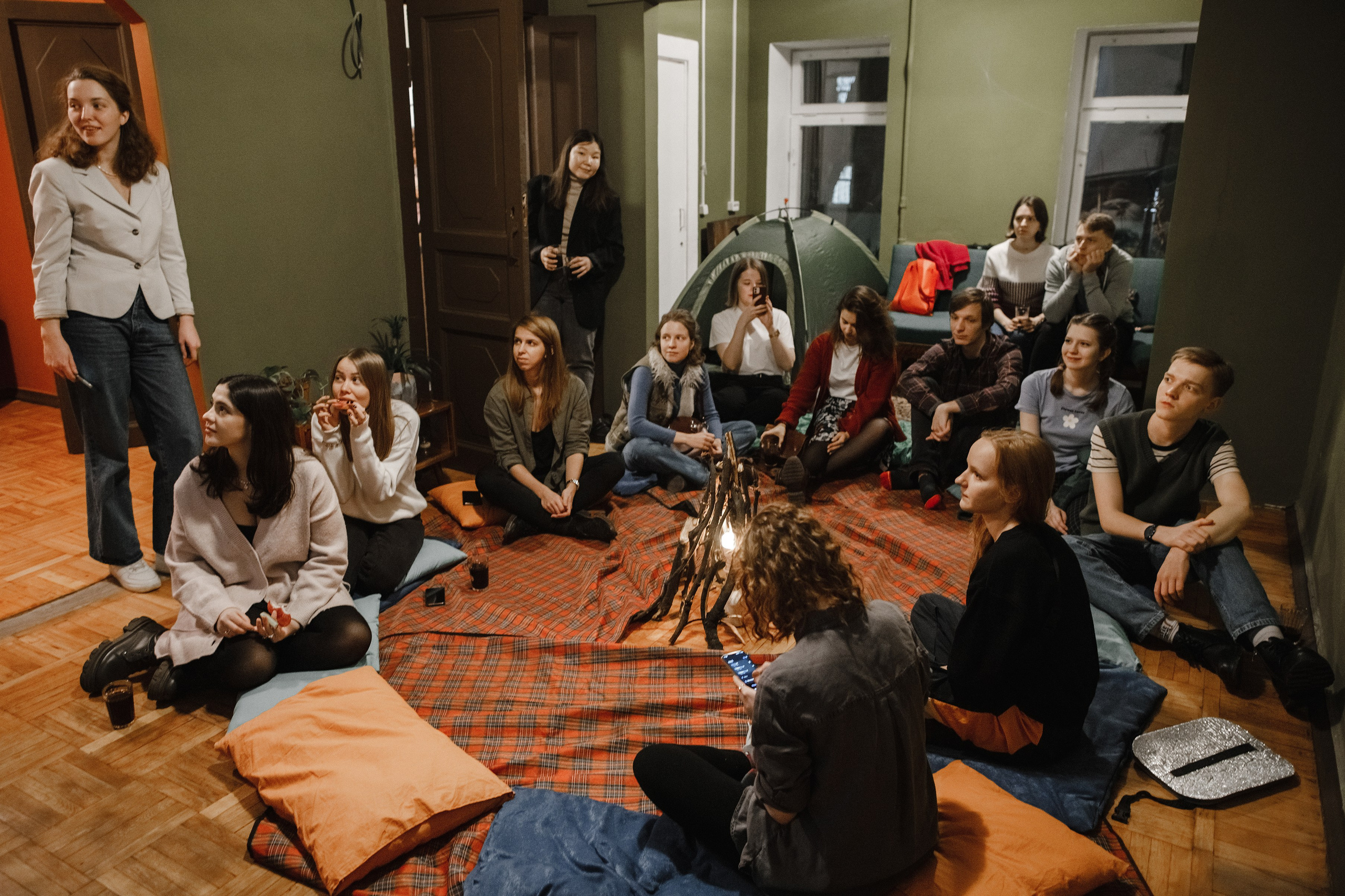 11.11.2022 // Совместно с ЕДЕМ.ДАЛЬШЕ. Фотовыставки serebro.gallery, в которых автором можешь стать ты! | Москва