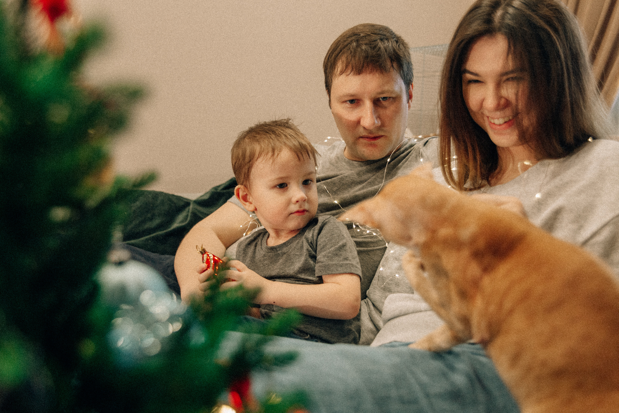 Аня Лёша Ростик и кот Маффин. Домашняя история с пряником и театром теней. Свадебный, семейный и женский фотограф в Москве Аникина Ольга