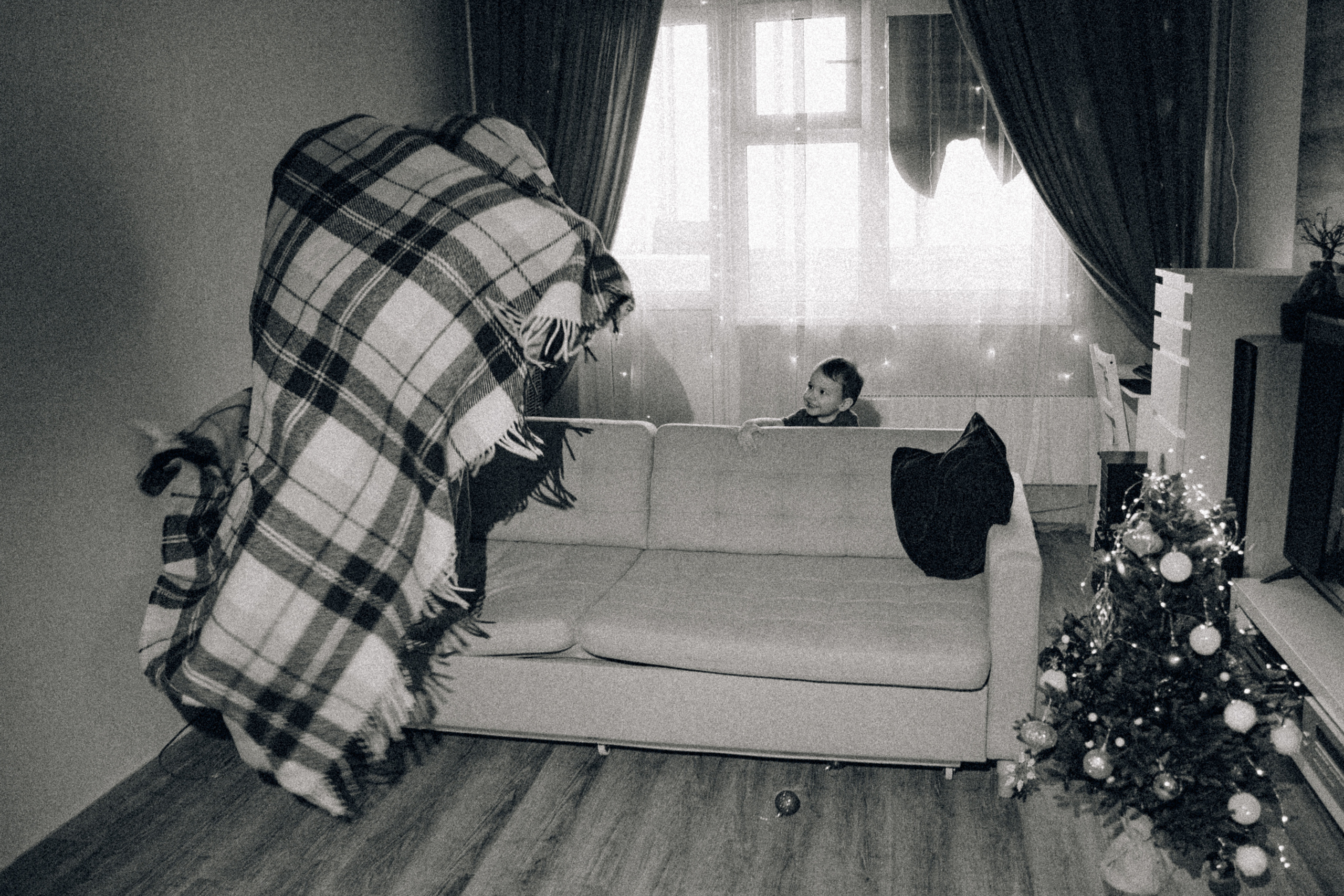 Аня Лёша Ростик и кот Маффин. Домашняя история с пряником и театром теней. Свадебный, семейный и женский фотограф в Москве Аникина Ольга