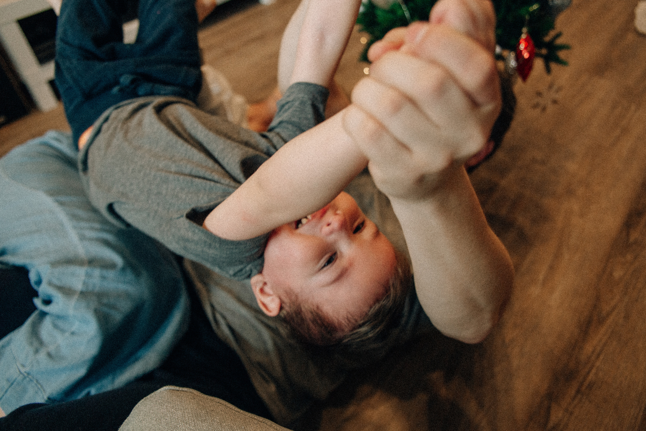 Аня Лёша Ростик и кот Маффин. Домашняя история с пряником и театром теней. Свадебный, семейный и женский фотограф в Москве Аникина Ольга